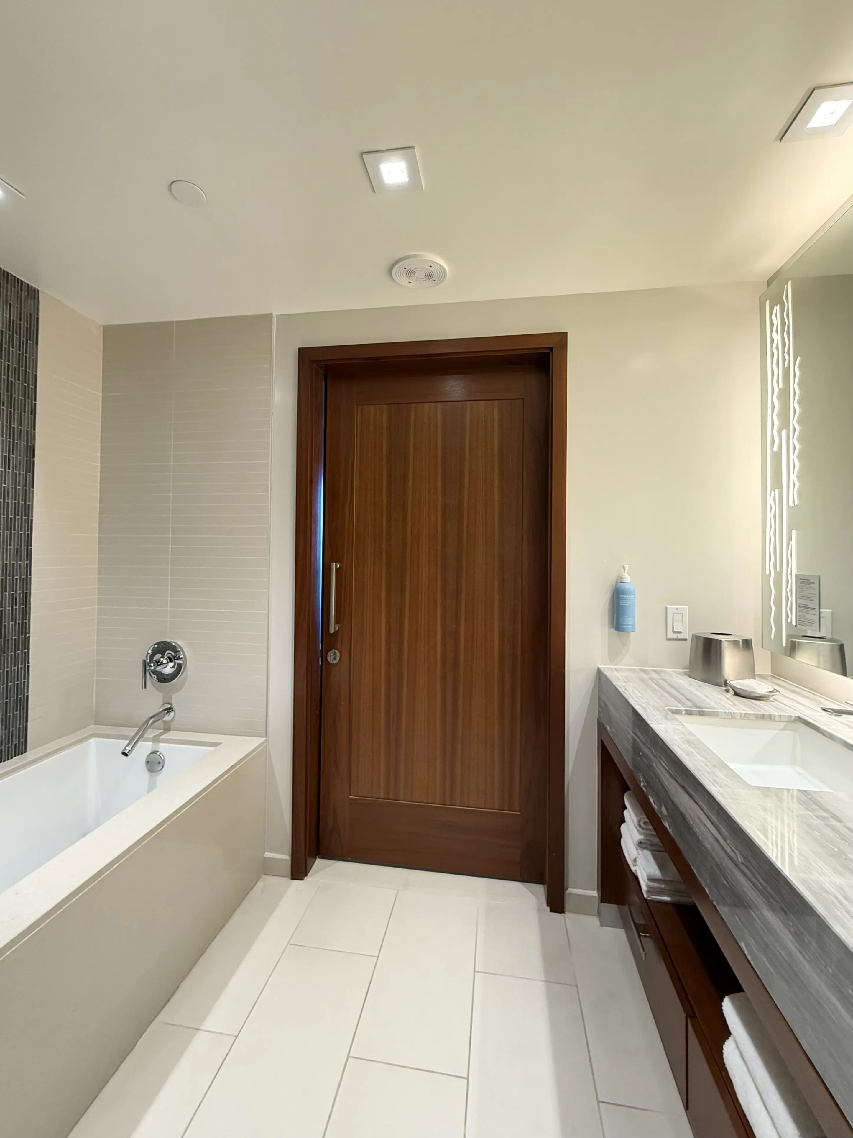 ザ グランド アイランダー バイ ヒルトン グランド バケーションズ Hilton Grand Vacations Club The Grand Islander Waikiki Honolulu