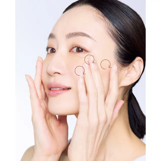 毛穴を目立たせる角栓を クレンジングで溶かす