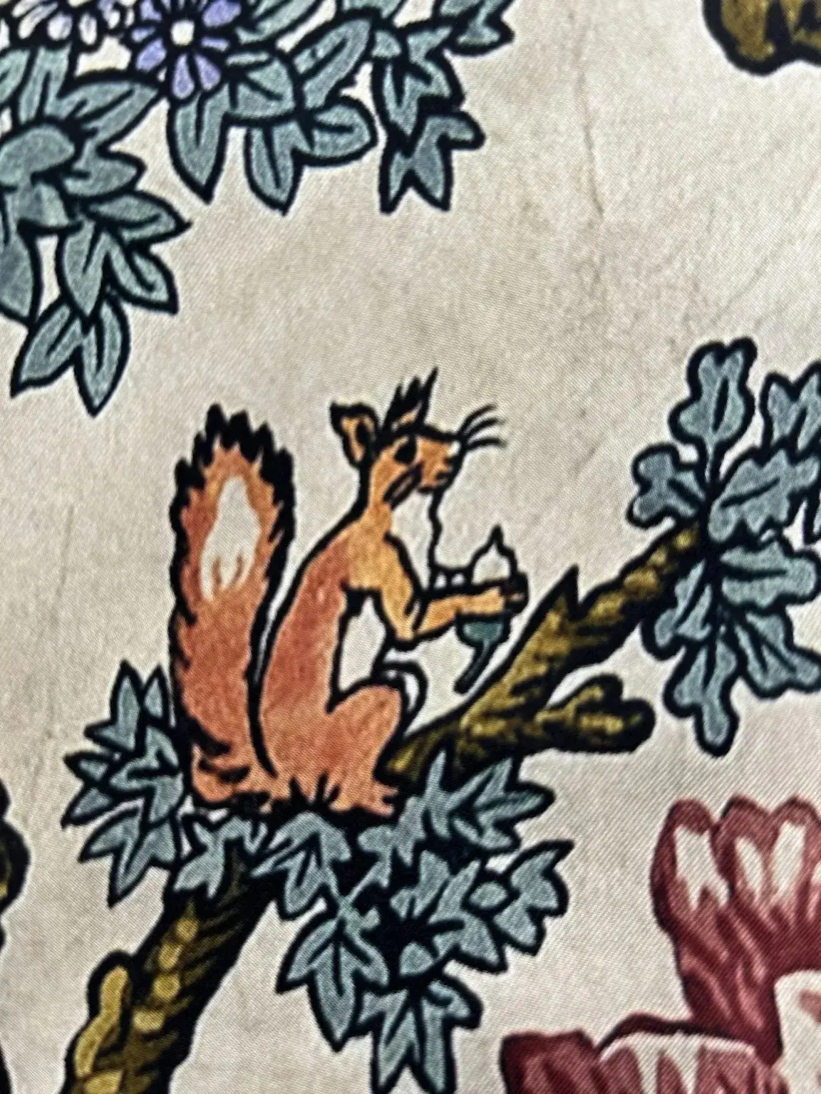 独創的な色柄が芸術作品のようなストール 「ピエール・ルイ・マシア・シルクストール」【50代ファッション】_1_8