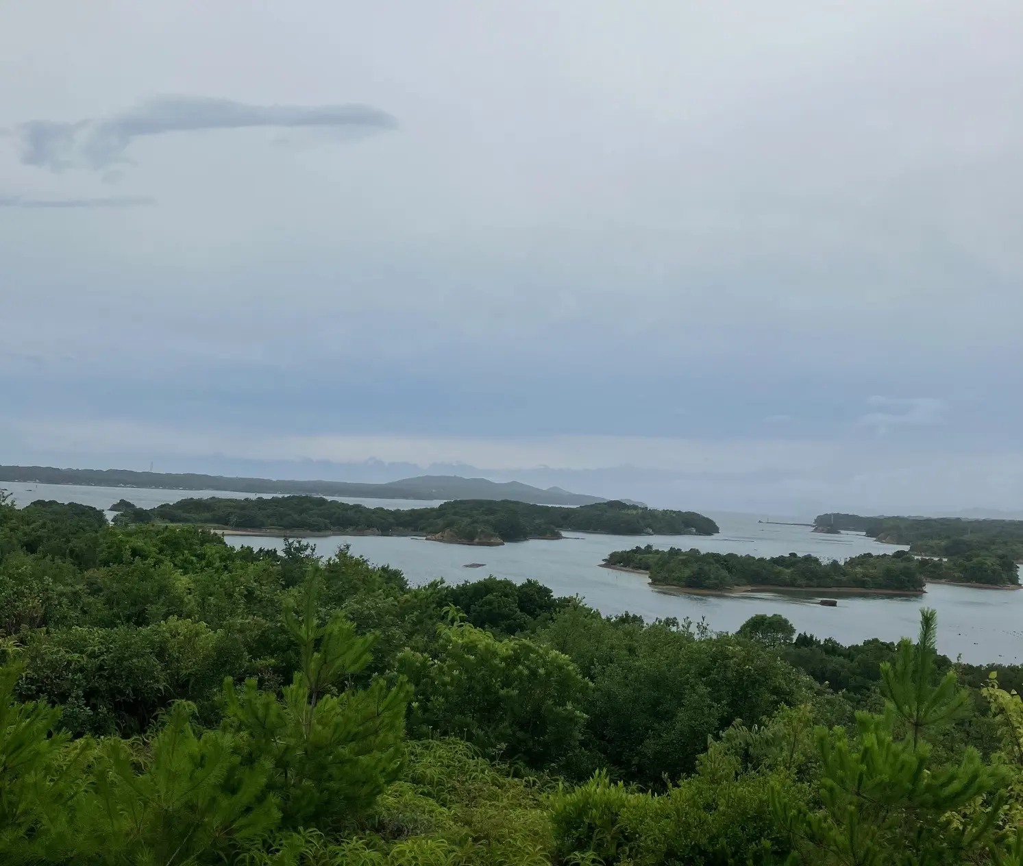 英虞湾を見渡せる公園