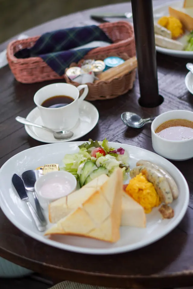 【秋の那須旅行①】超人気ベーカリーレストラン「ペニーレイン」、千本松牧場で馬と触れ合い_1_4