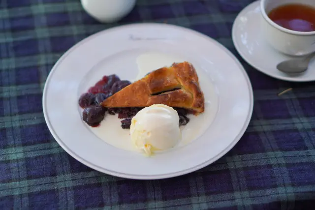 彩りの秋、紅葉真っ盛りの山中湖ドライブ♪熱々ほうとうや超人気カフェ♪_1_6