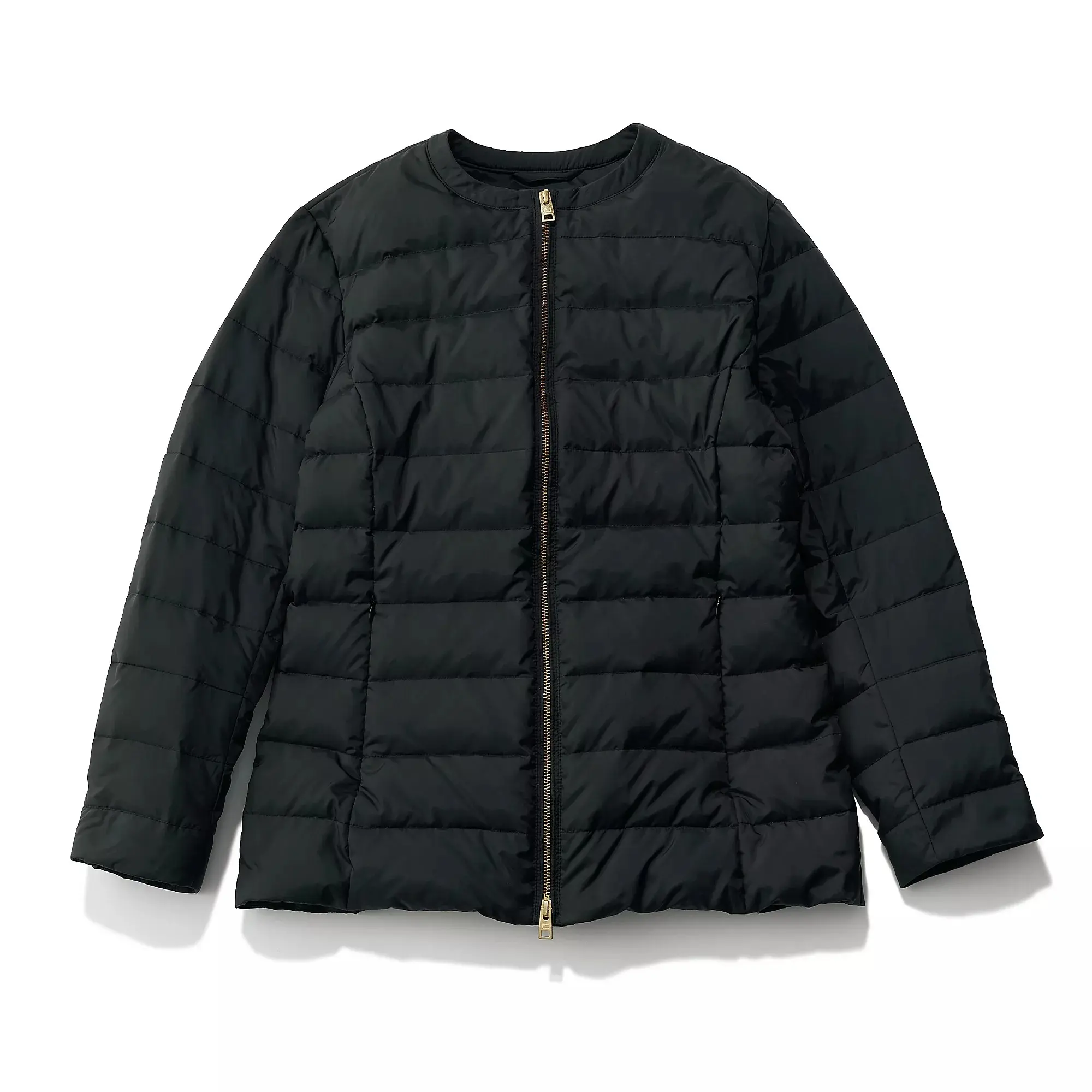 欲しいのは冬を彩るパワーアイテム！　華リュクスなアウター３選_1_9