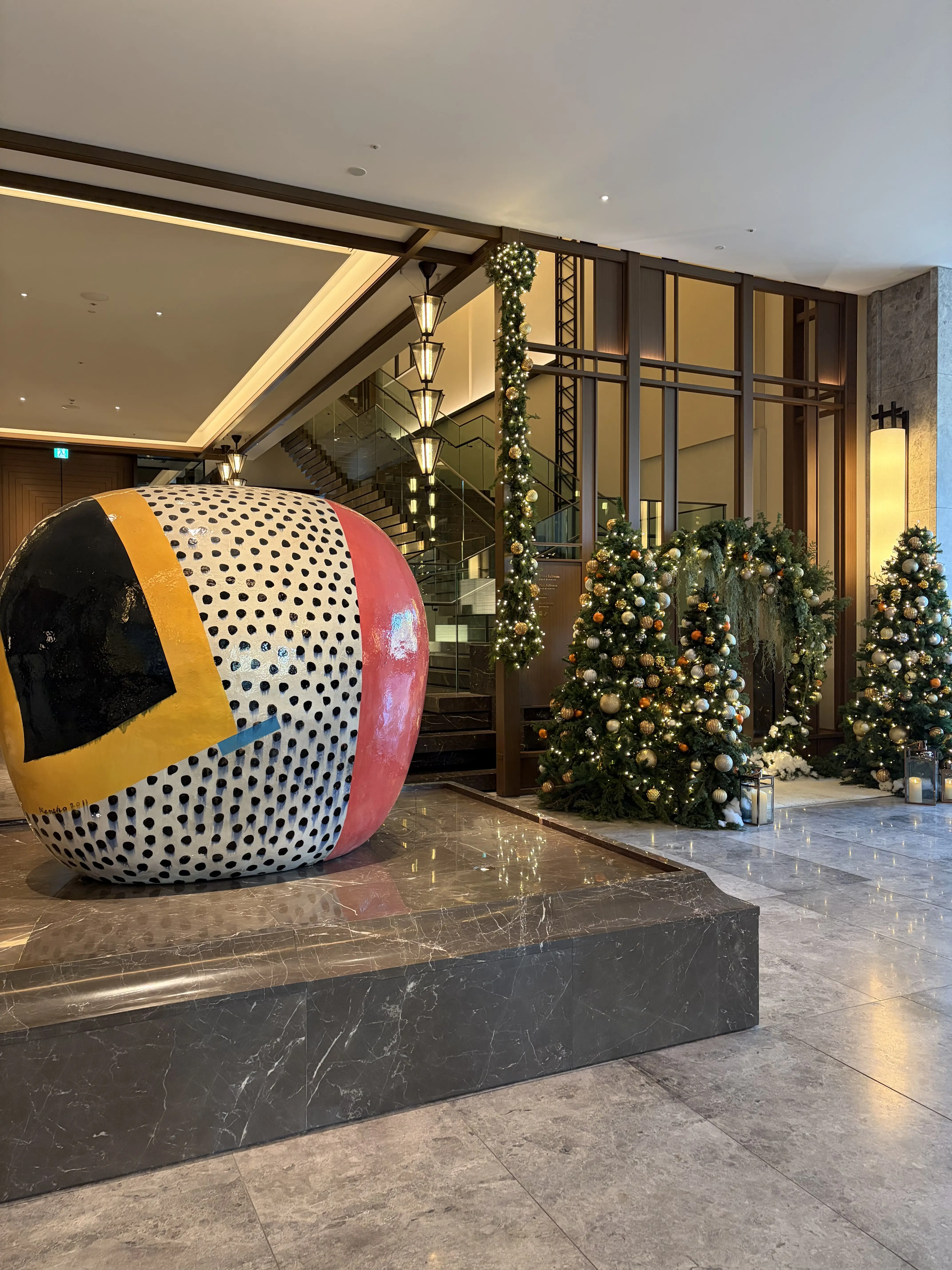 ウォルドーフ・アストリア大阪のエントランス