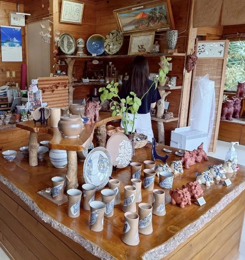 宮古島旅で見つけた「色と歴史」の出会い -金城陶芸_1_5