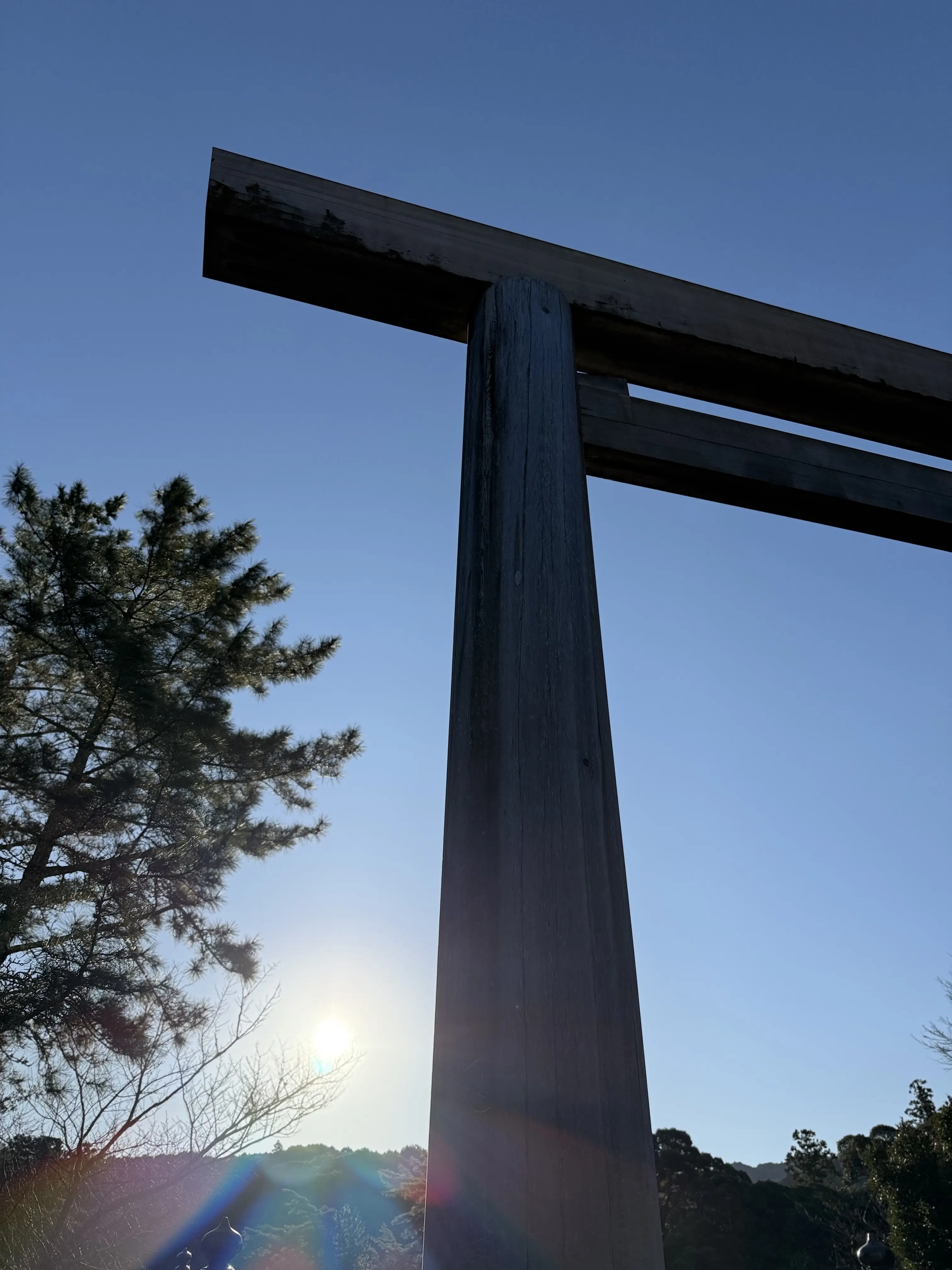 伊勢神宮　初詣　早朝初詣　午年　神馬　三重県　初日の出　ご来光　朝日　五十鈴川　荒祭宮　おかげ横丁　赤福　赤福本店　赤福餅　二見興玉神社　外宮　　内宮　夫婦岩　二見興玉神社　おみくじ　大吉　2026年　日の出