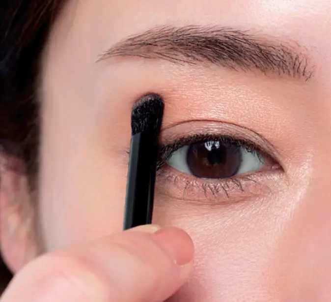 ヘアメイク　広瀬あつこ　縦幅拡大アイメイク　アイシャドウ　上まぶたのHOWTO　