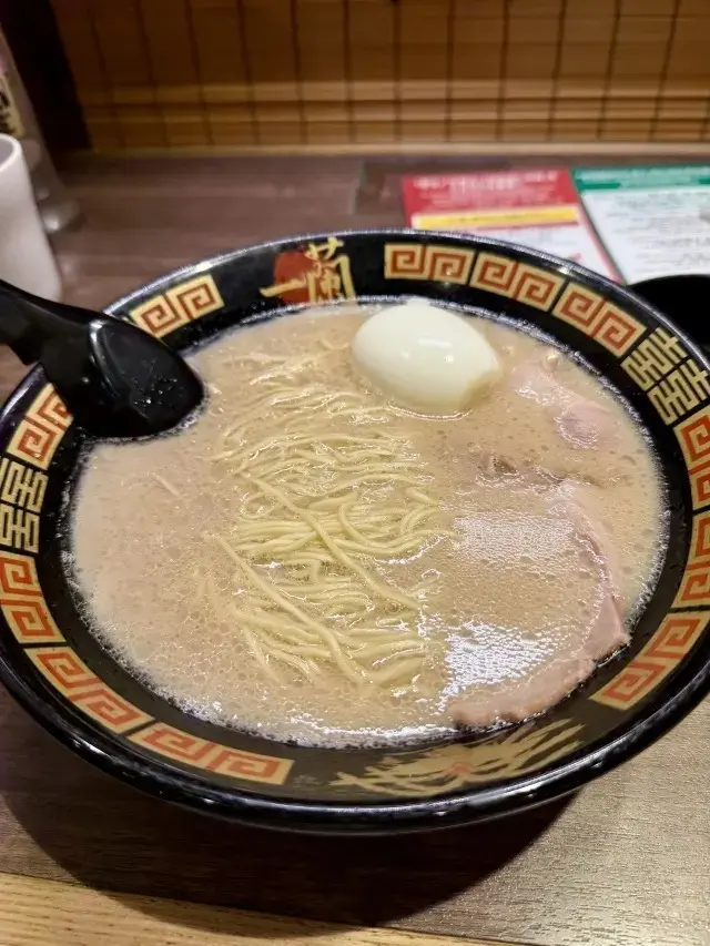 ラーメン『一蘭』偶然 行列なくて初入店！