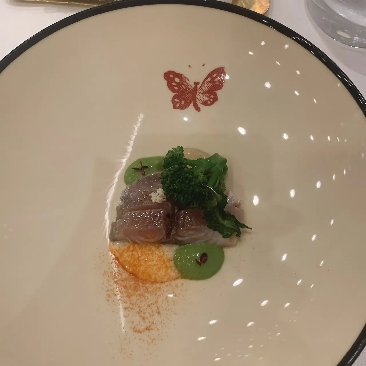 グッチ オステリア ダ マッシモ ボットゥーラ トウキョウのコース料理「サバ ナポリから東京へ」