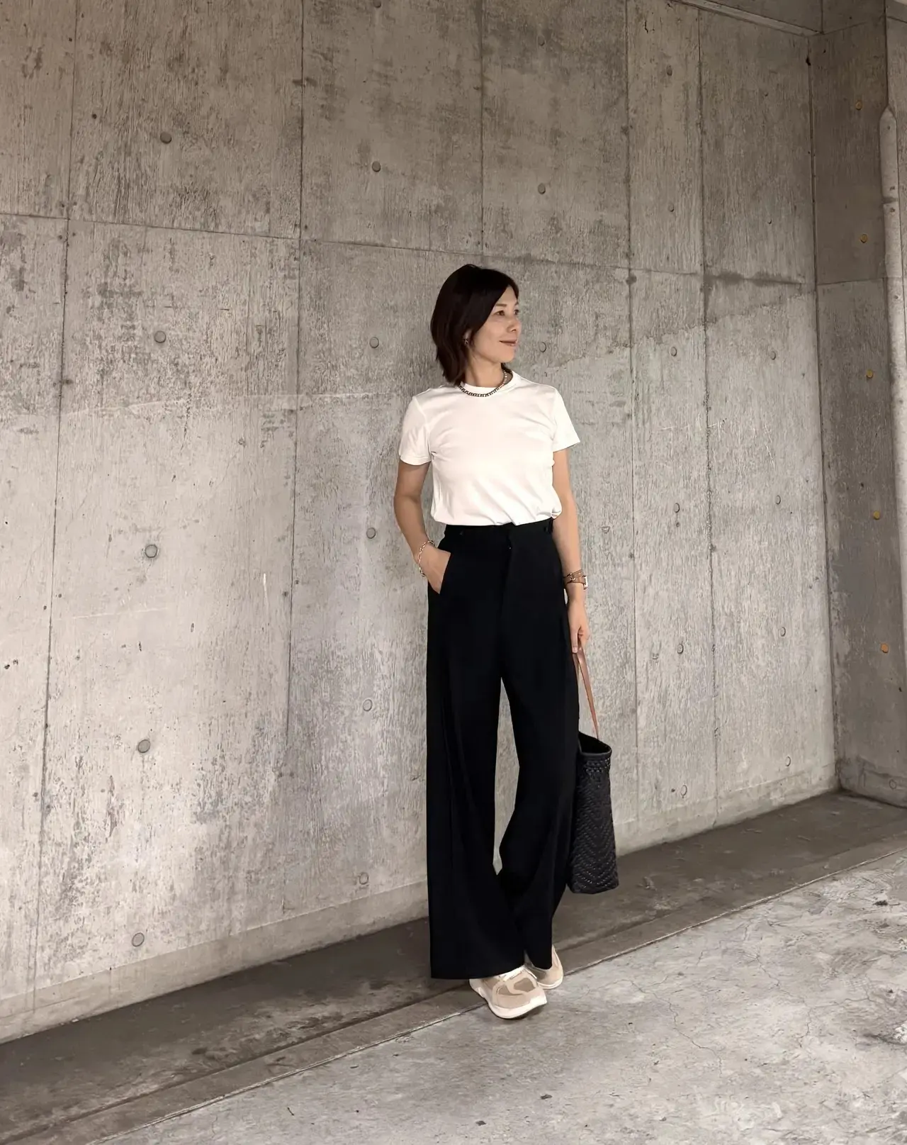 【おしゃれ好きな50代「ユニクロ・GU」コーデ】秋のおしゃれを楽しむアイテム豊富！端境期に活躍してくれるTシャツやインナーも！_1_11