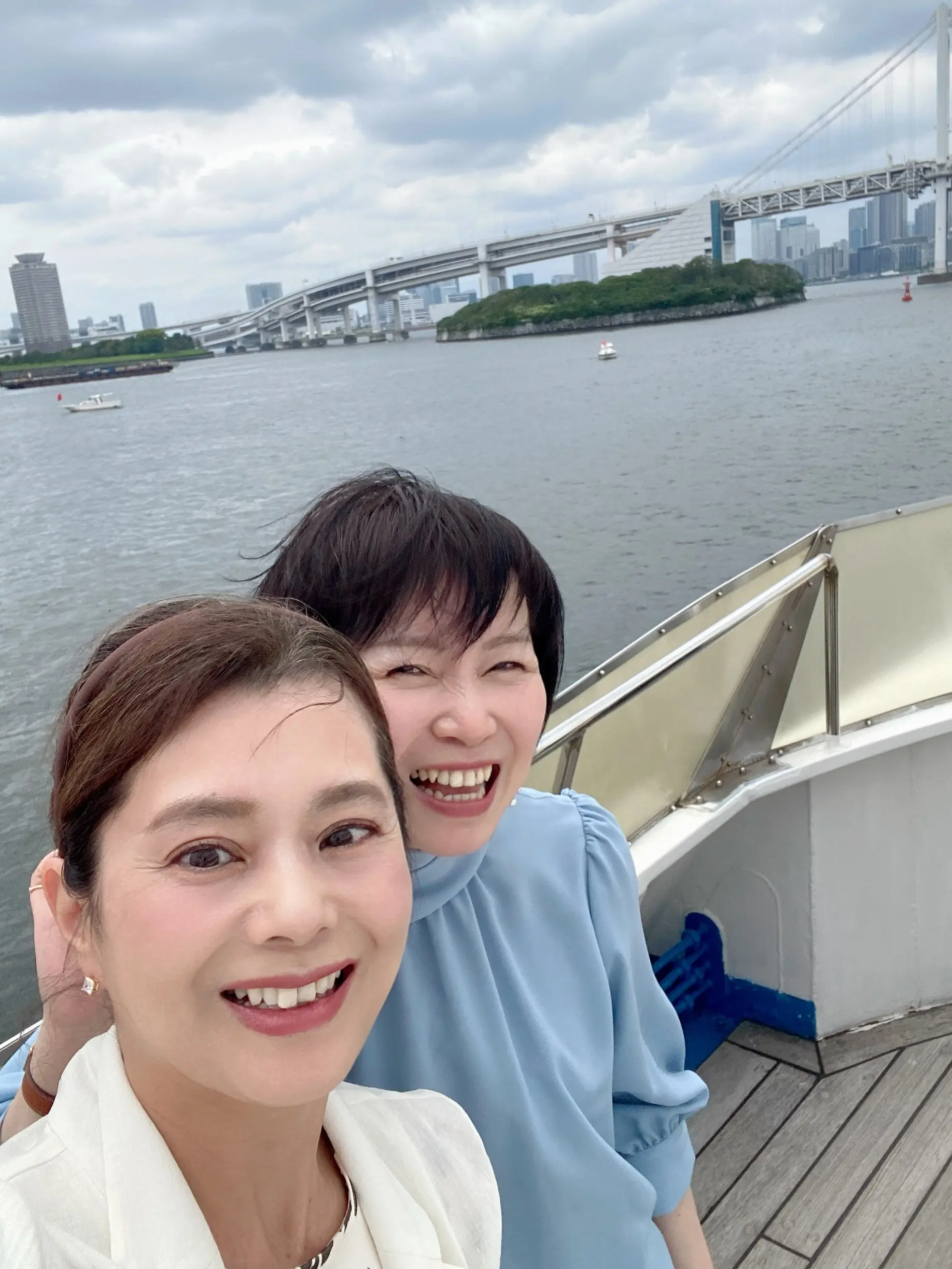 クルーズ中、デッキでの撮影タイム