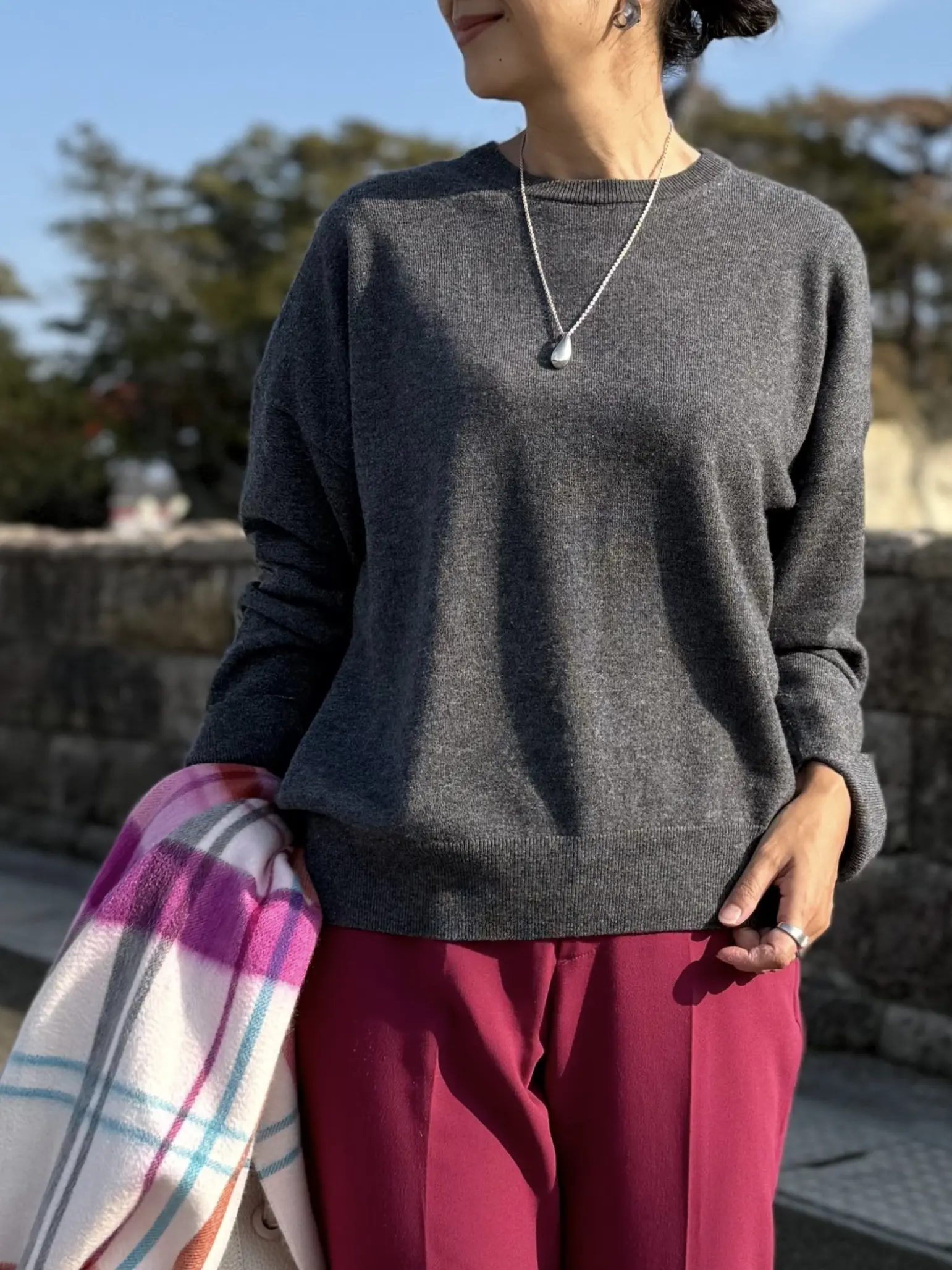 羽織るだけで見た目も気分も華やぐ♪ストールコーディネートで秋のお出かけ_1_5