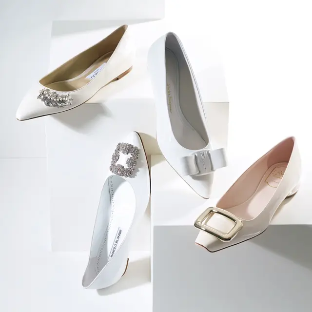 Salvatore Ferragamo アイボリー パンプス ビジュー 高貴なムードの白パンプス4選】“白”で足もとから明るく