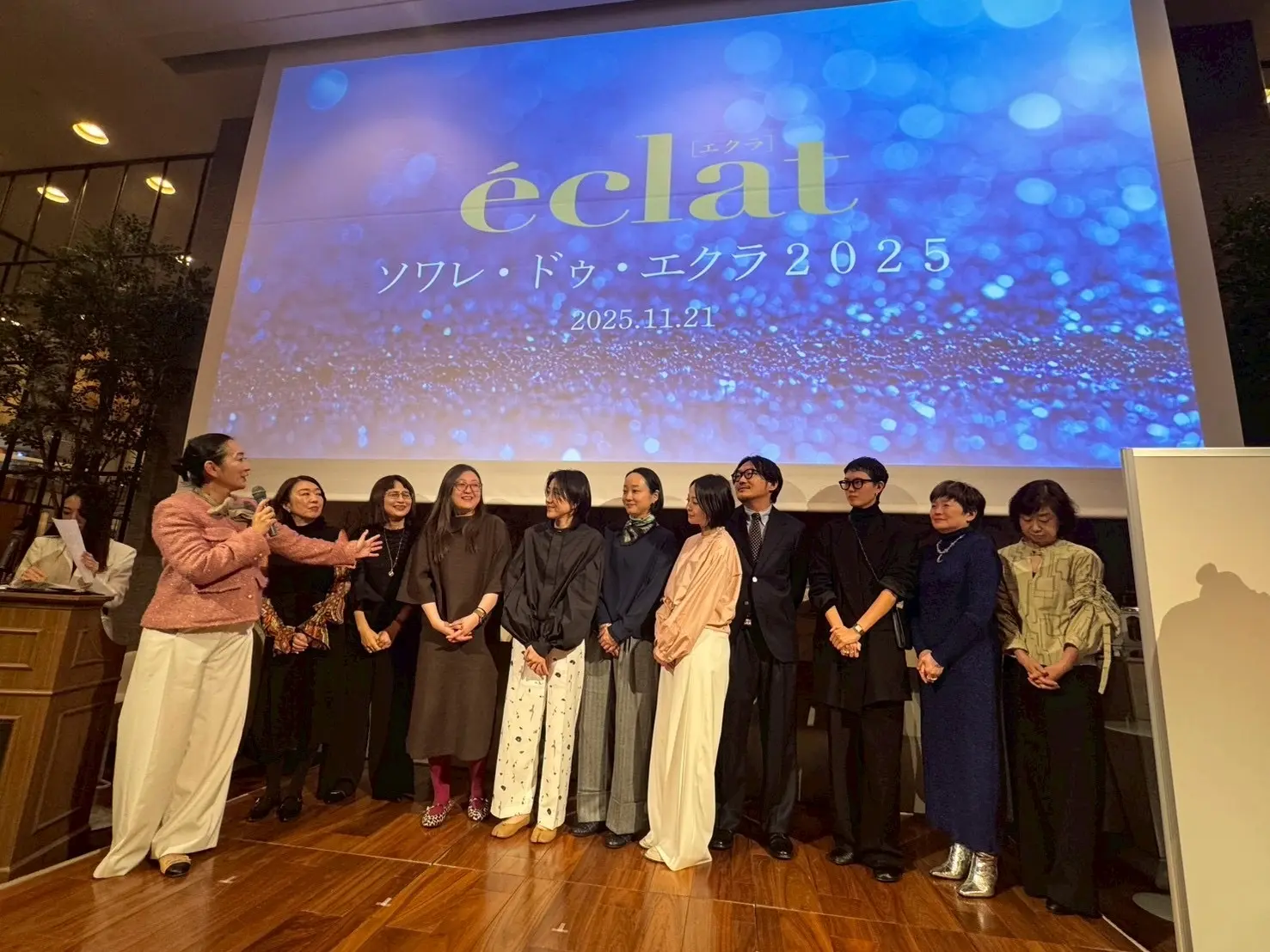 黒×刺繍ブラウスで éclat主催のパーティ「ソワレ・ドゥ・エクラ」へ_1_16