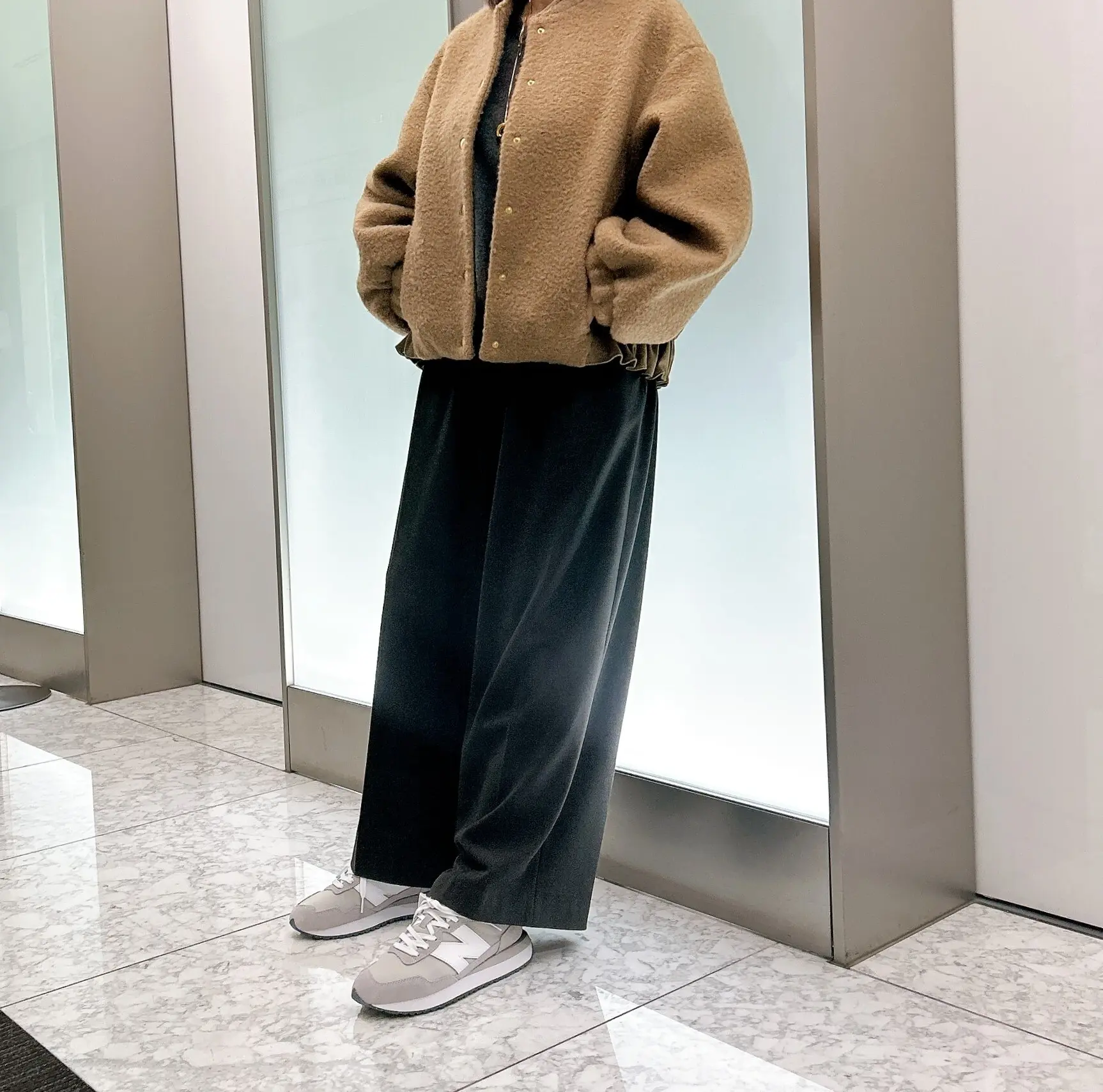 ニューバランス 237　スニーカーコーデ　エクラ編集部の愛用スニーカー