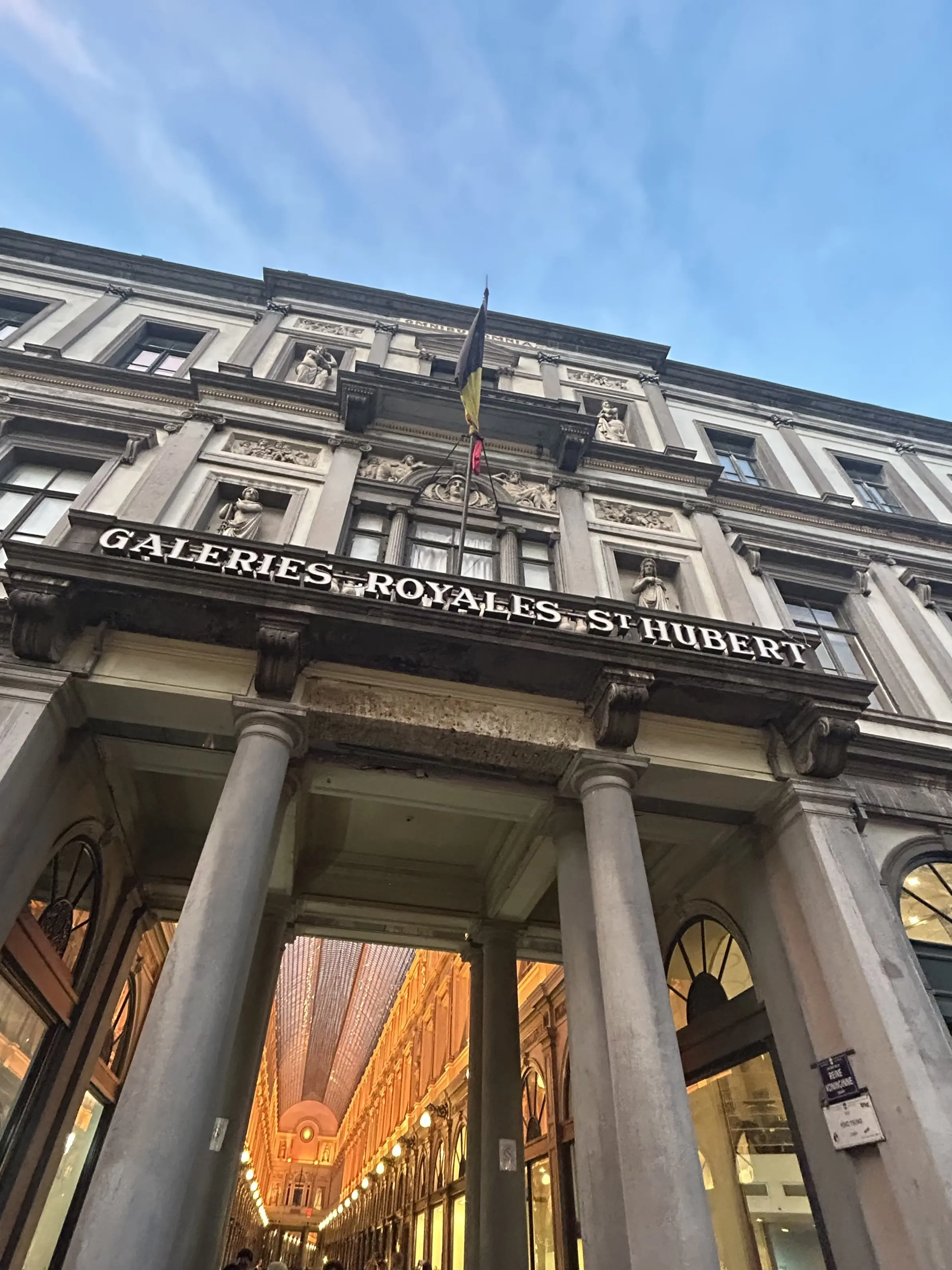 Galeries Royales Saint-Hubert（ギャルリー・ロワイヤル・サンテュベール）　