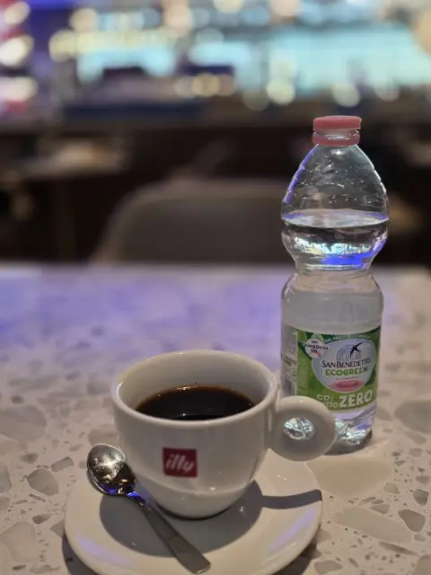 ラウンジと機内食など_1_9