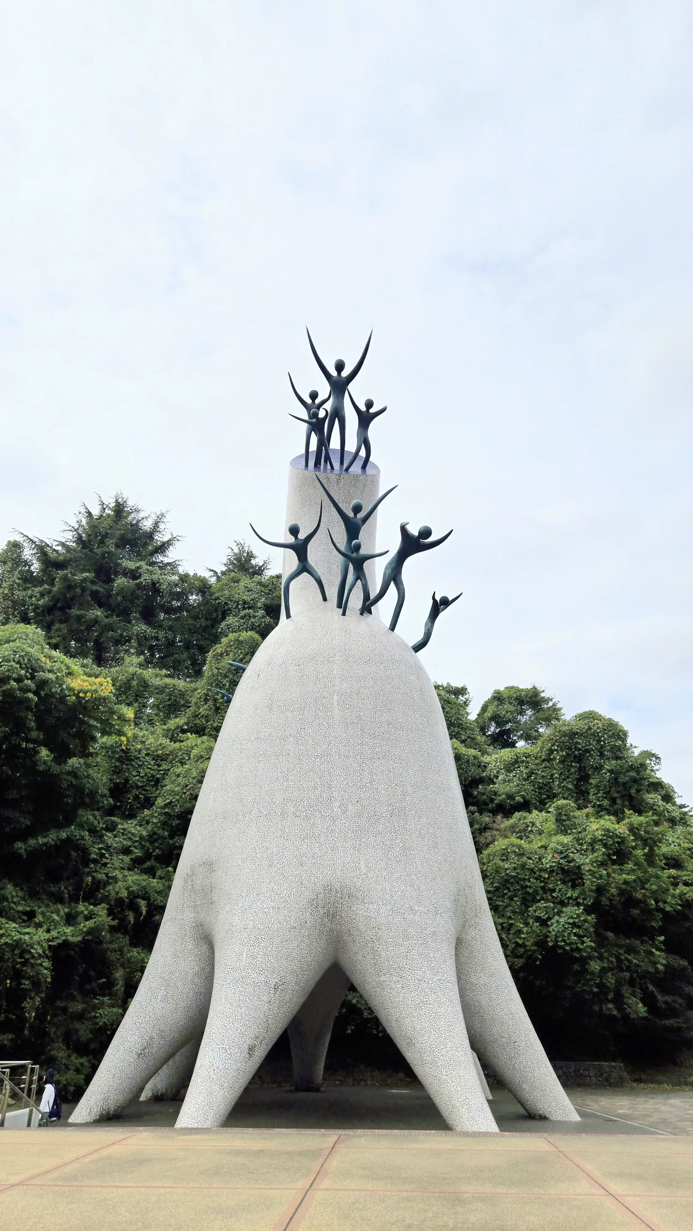 家族で感じる「岡本太郎」—芸術は爆発だ!秋のアート旅②_1_3-3