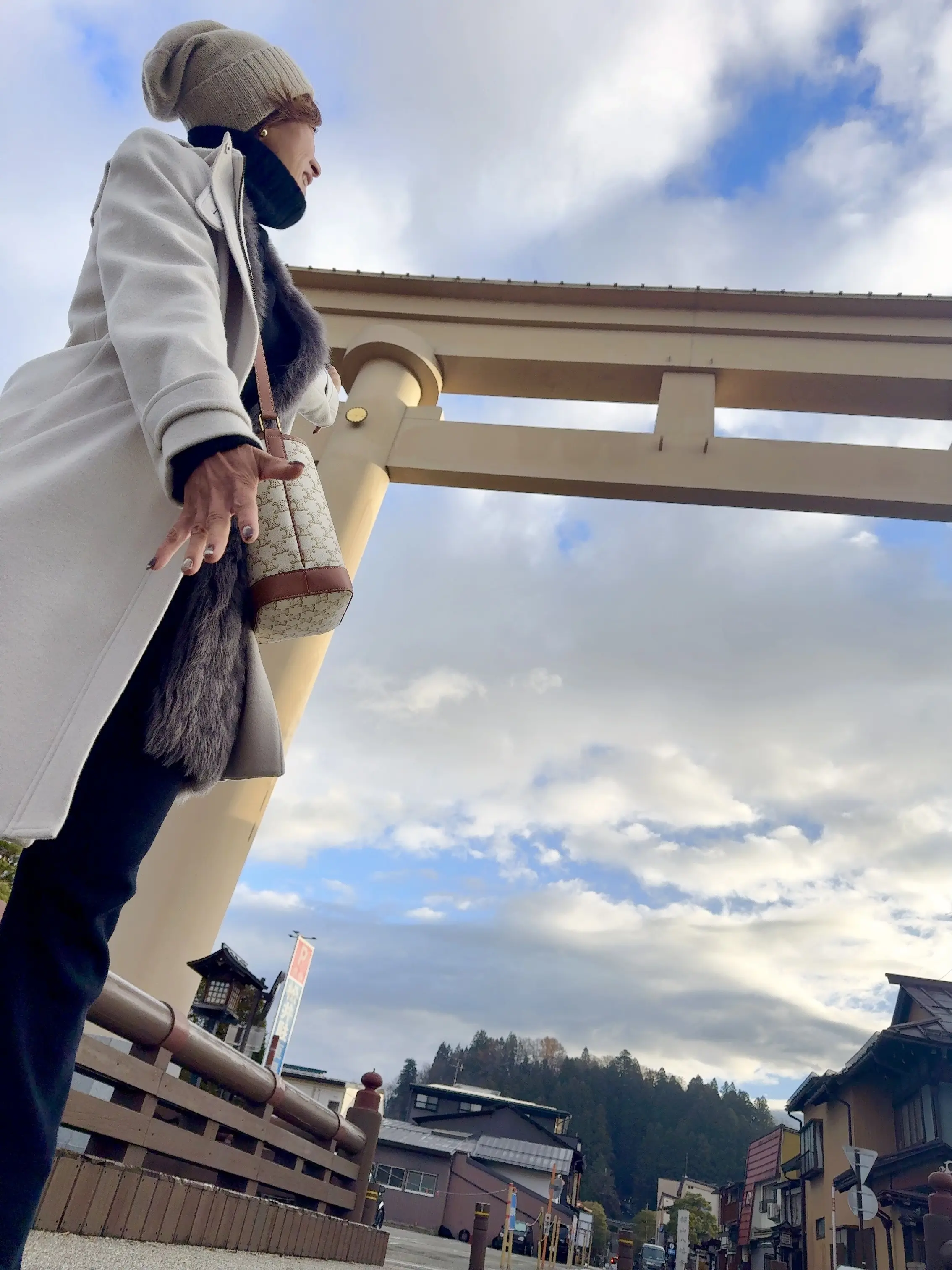 荷物を減らしておしゃれを楽しむ！「2泊3日」旅の着回しコーディネート術_1_4