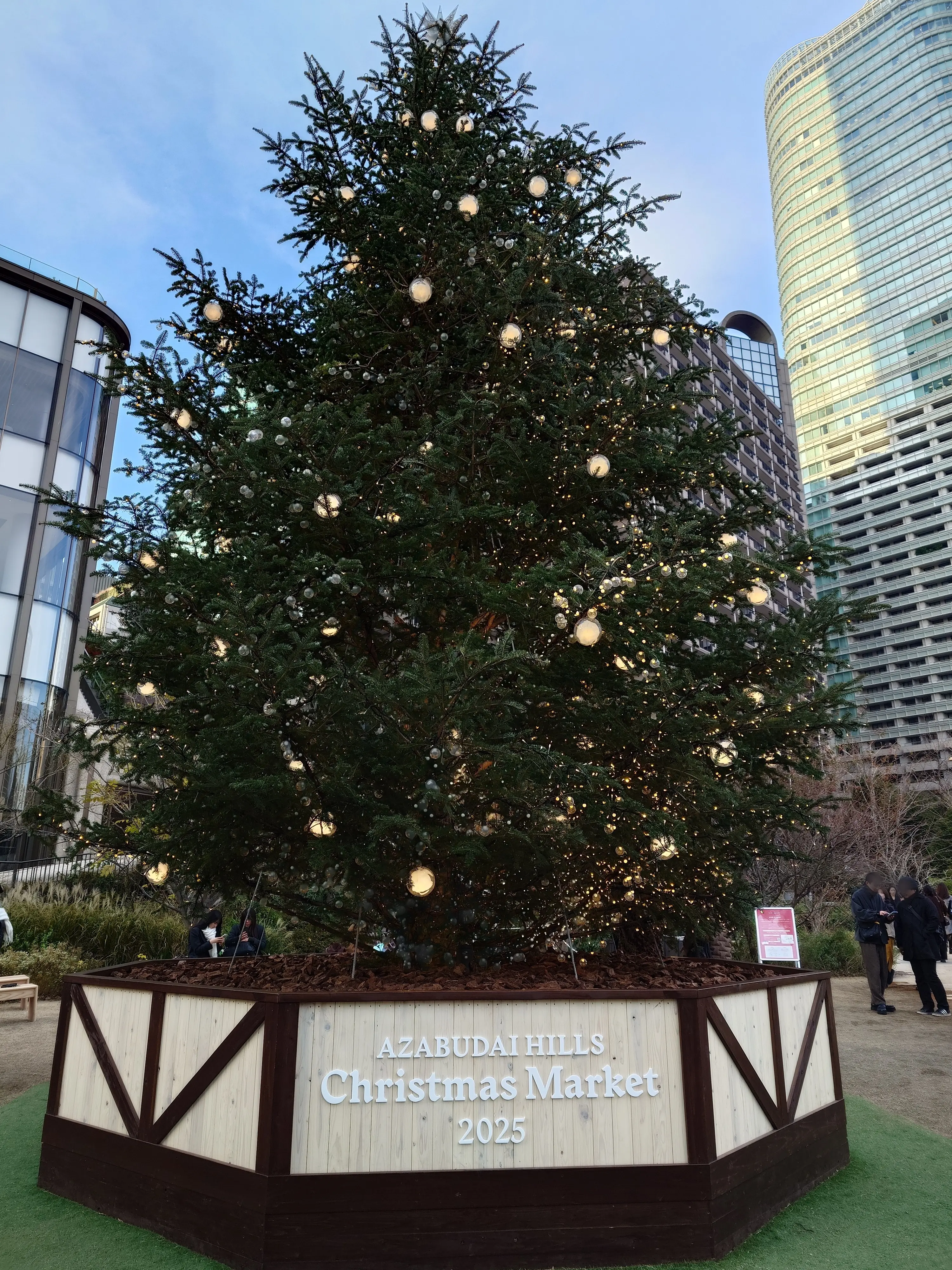 麻布台ヒルズのクリスマスマーケット