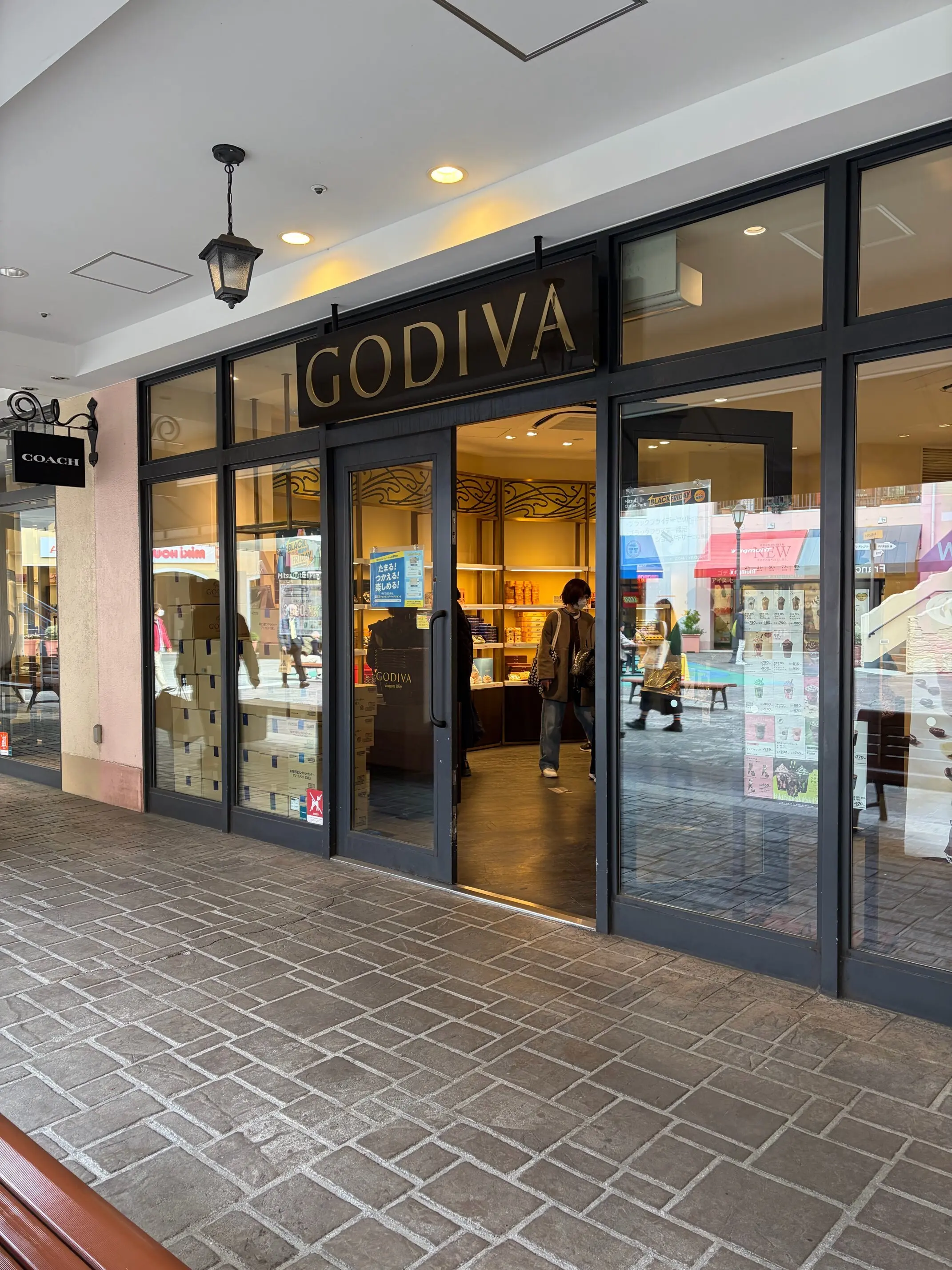 ブラックフライデー　年末セール　BEAMS  N. フランフラン　マイケルコース　GODIVA  生キャラメルショコリキサGU  オリエンタルトラフィック  三井アウトレットパーク多摩南大沢
