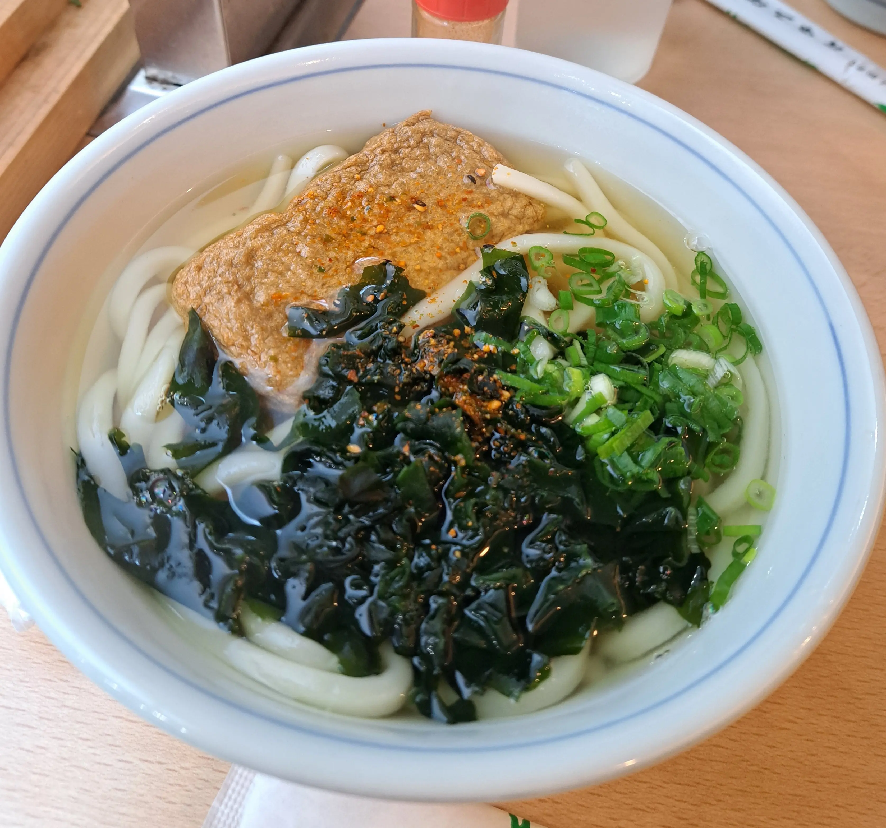 個室でくつろぐ道後温泉本館_1_22