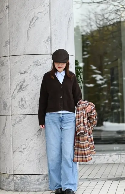 UNIQLO and JW ANDERSON オックスフォードシャツ＆スフレヤーンショートカーディガンにデニムを合わせてコーディネートしました