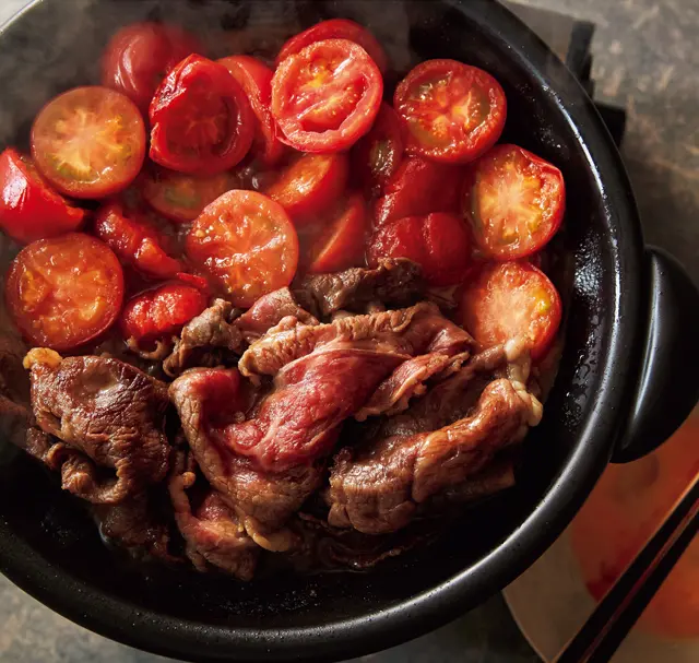 【飛田和緒さんの絶品鍋】トマトの甘みと牛肉が絶品の「トマトすき焼き」