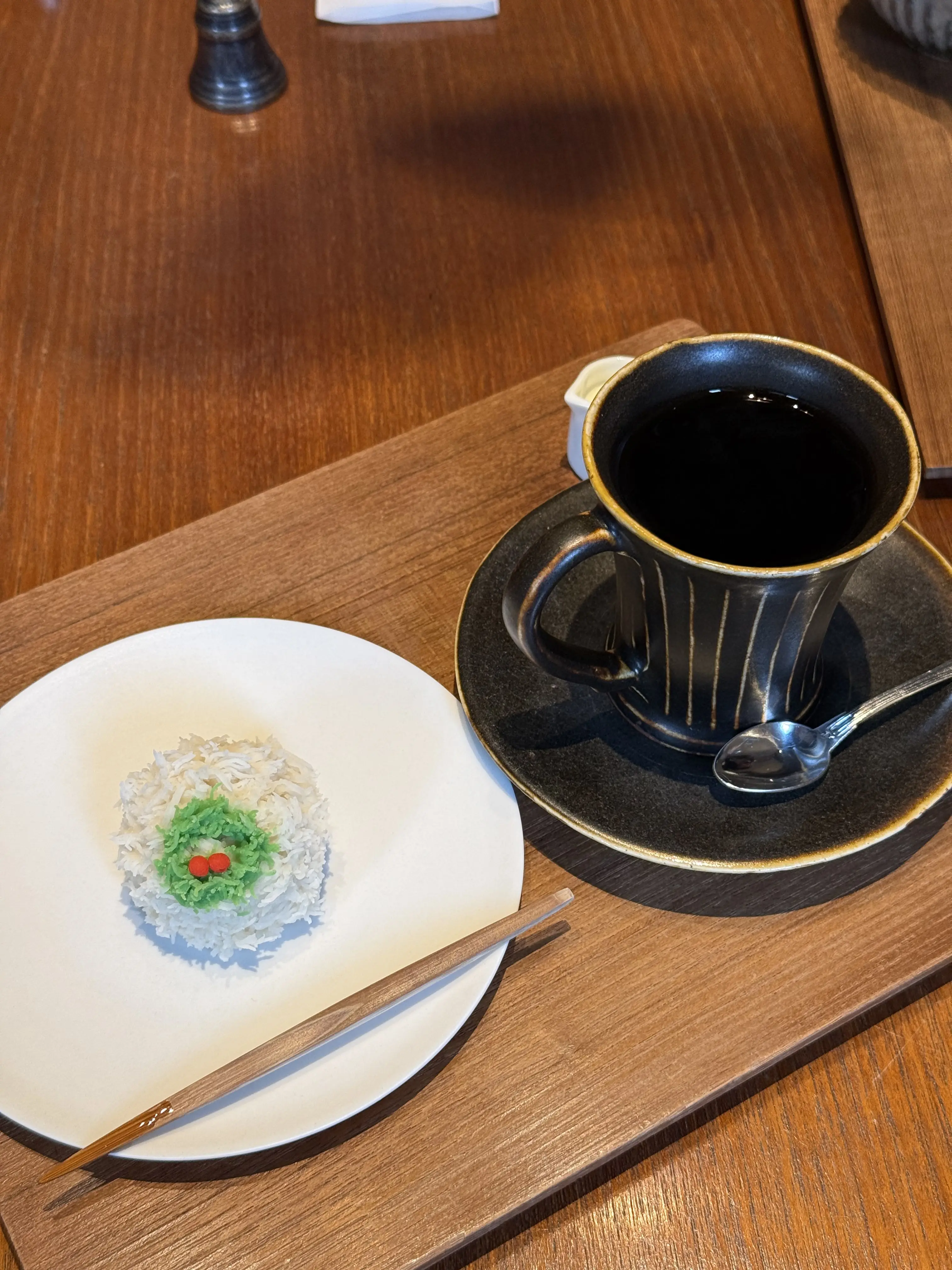 京都　祇園　祇園四条　豆腐料理　豆水楼　名店　老舗　カフェ　　ランチ　祇園店　豆腐料理専門　京都グルメ　京都カフェ　祇園四条グルメ　祇園グルメ　祇園カフェ　ZENcafe ゼンカフェ　人気カフェ　再会ランチ　エクラ　華組　Jマダム　京都観光　ゼンカフェ　くずもち　上生菓子