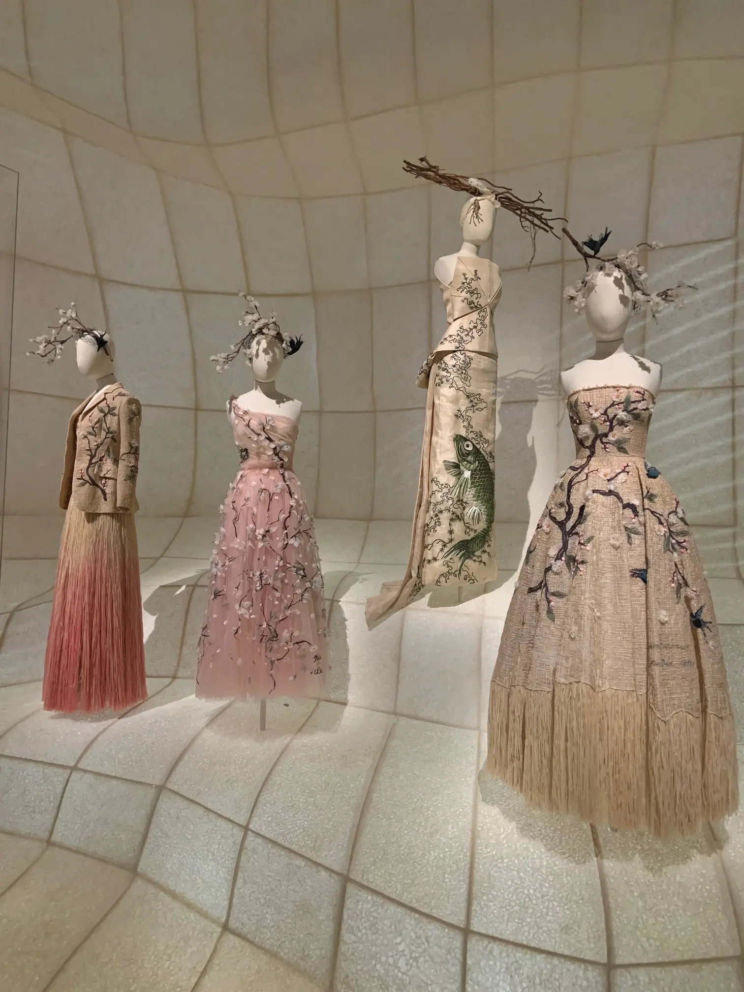 幅広type Christian Dior クリスチャンディオール、夢のクチュリエ展