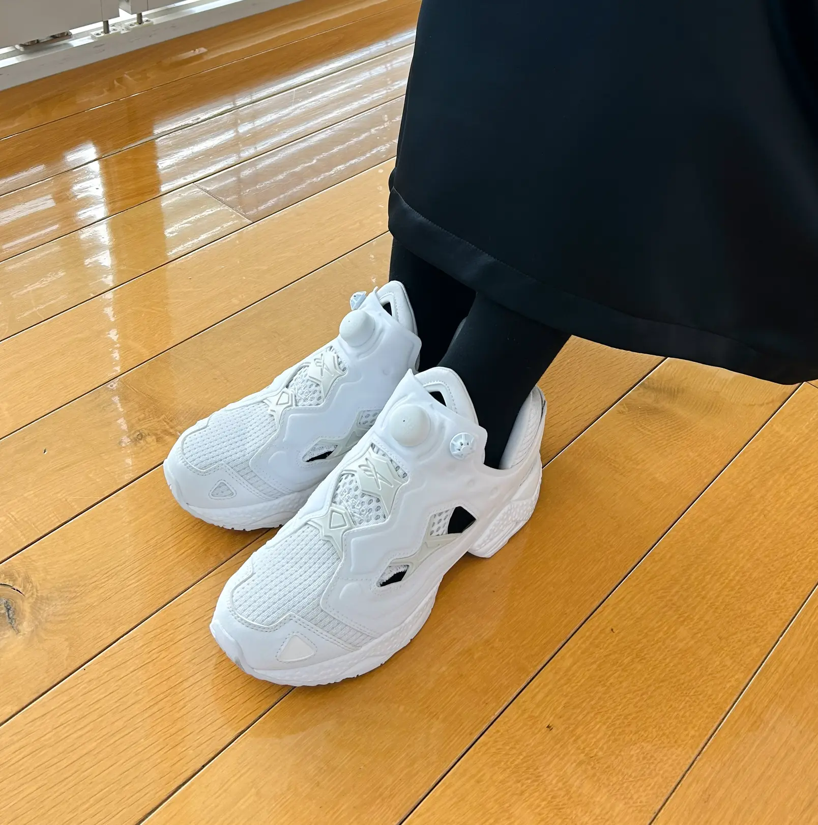 スニーカー リーボック インスタ ポンプフューリー 95 エクラ編集部の愛用スニーカー