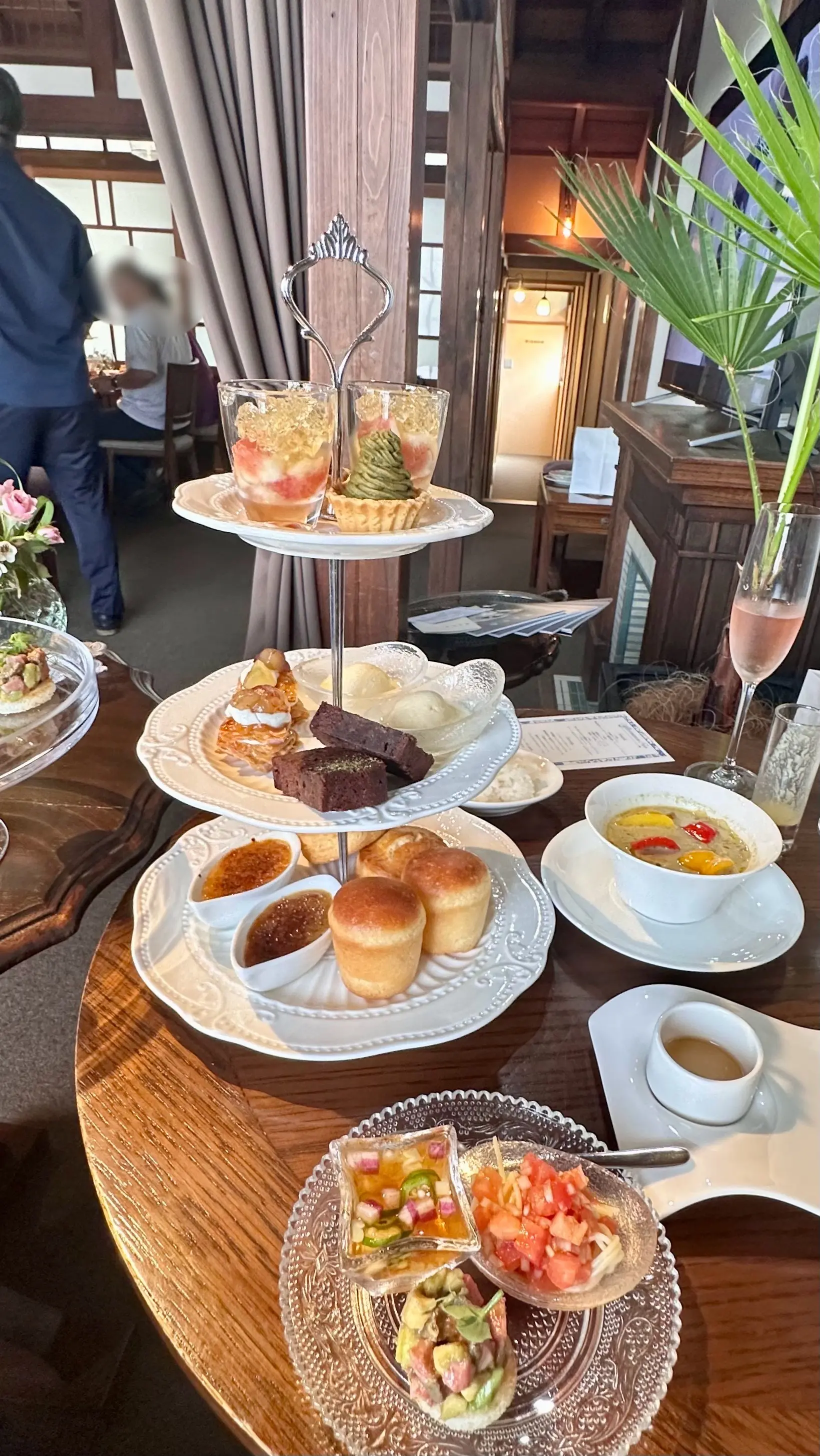 鎌倉・萬屋本店のアフターヌーンティーへ_1_8