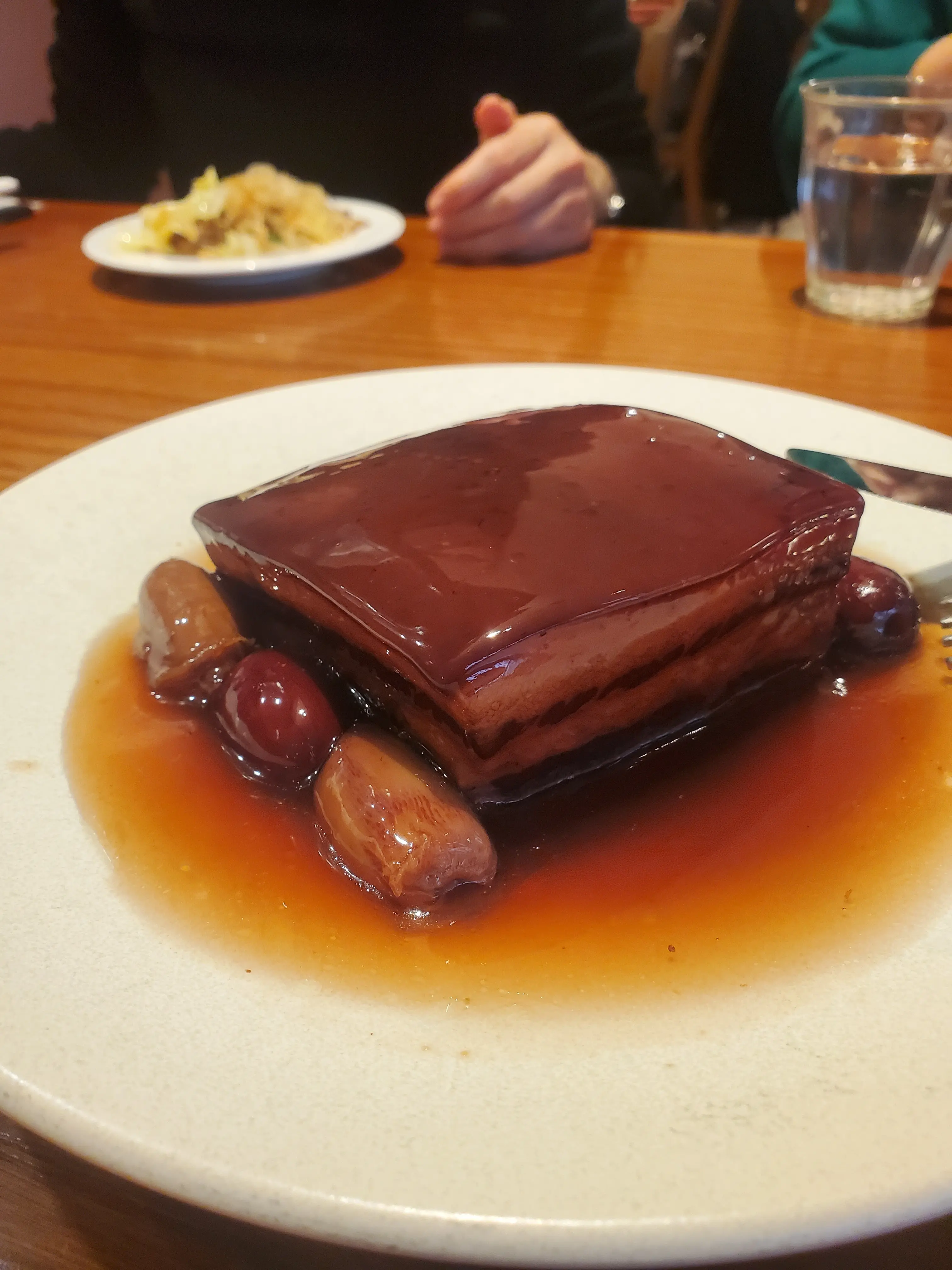 日常に便利なブルゾンでお出かけ、人気の本場台湾グルメを楽しむ休日_1_2