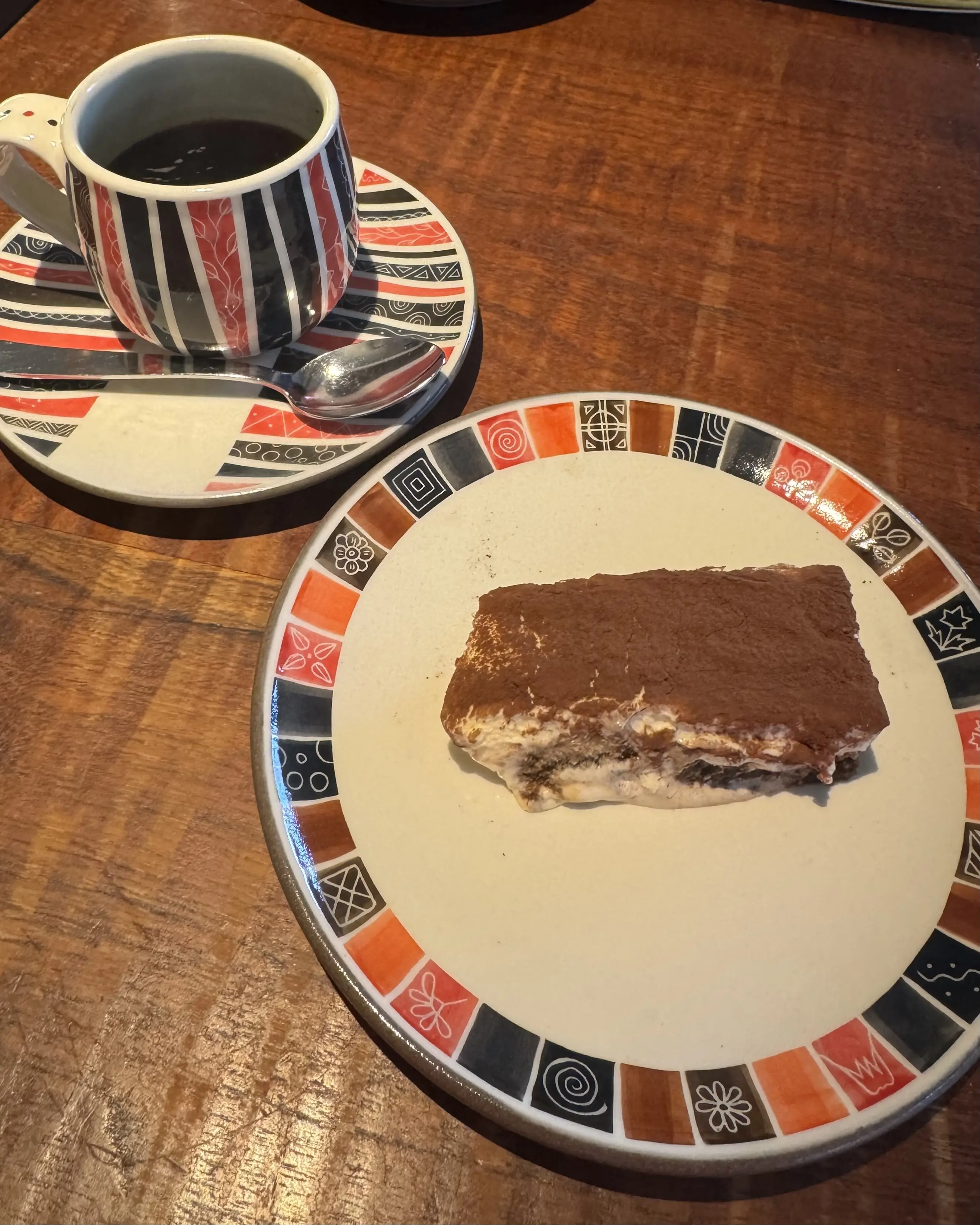 食事の時間も、街歩きも品よく。大人のムートンコート着回し【2日目】_1_4-3