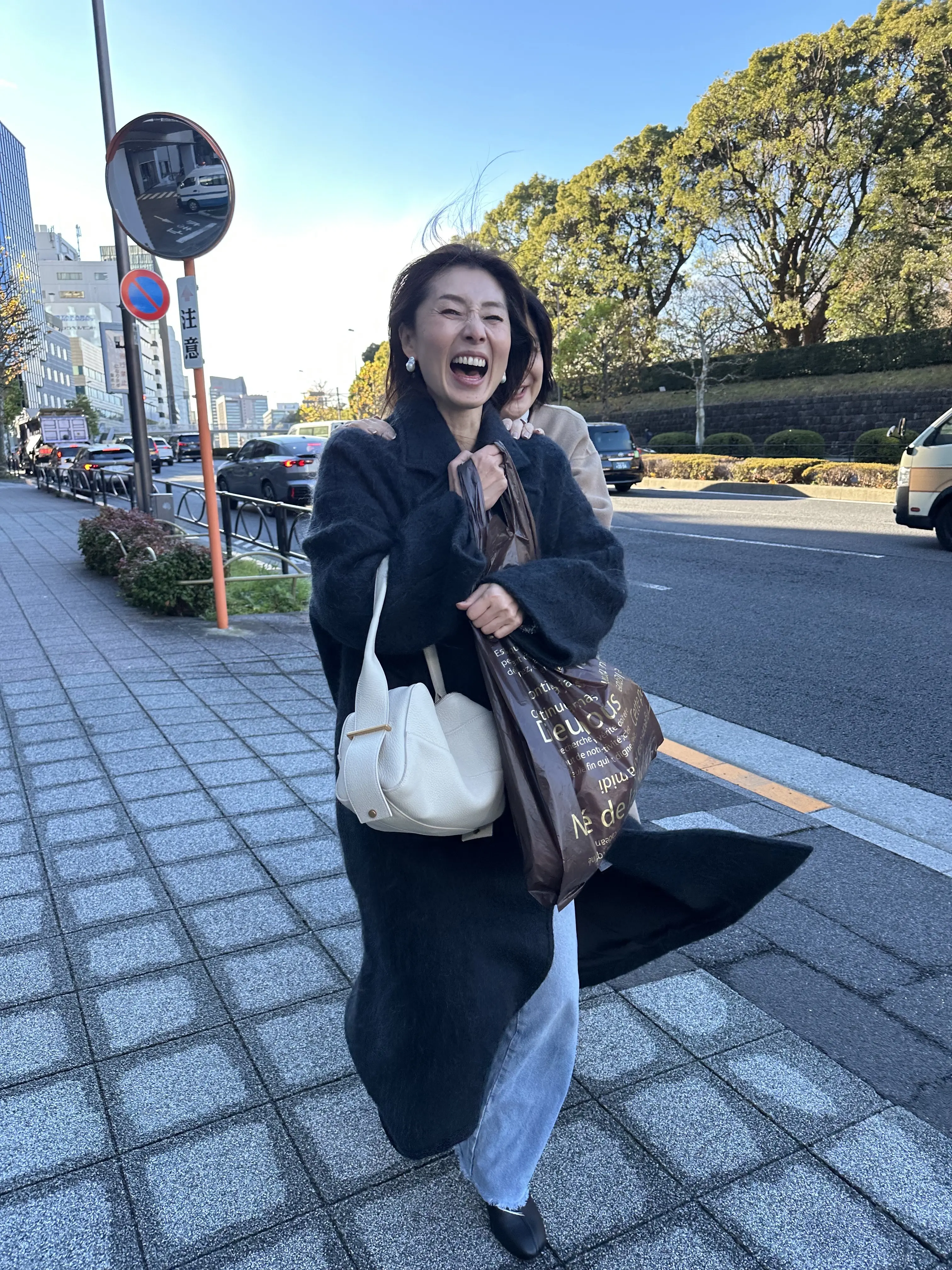 【北欧名作椅子と赤坂女子会】UNIQLOパンツで五感を満たす一日_1_13-1