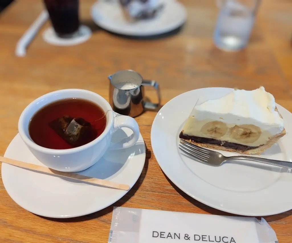 DEAN &amp; DELUCA　大阪限定バナナクリームパイ
