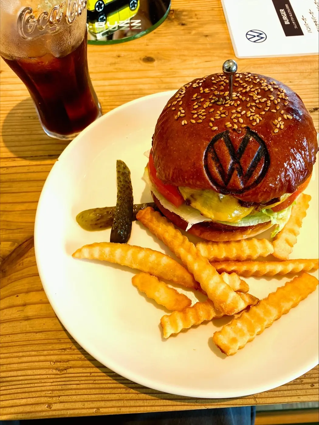 フォルクスワーゲンID.Buzz試乗会 鵠沼海岸 ダイナー ハンバーガー