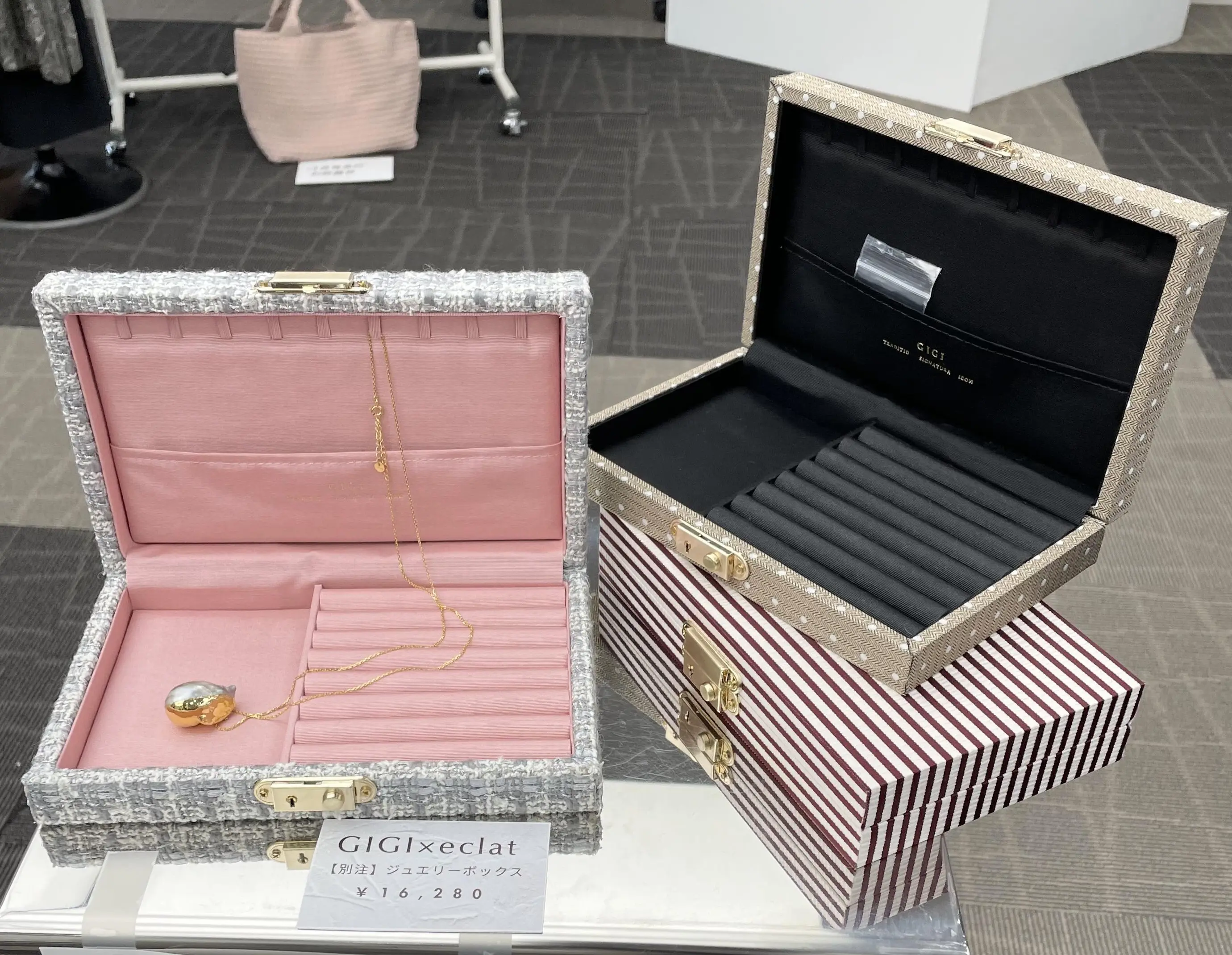 éclat Premium、E by éclat、試着、会場、ジュエリーボックス、持ち運びできるジュエリーボックス、旅行用、持ち運び用、オリジナル