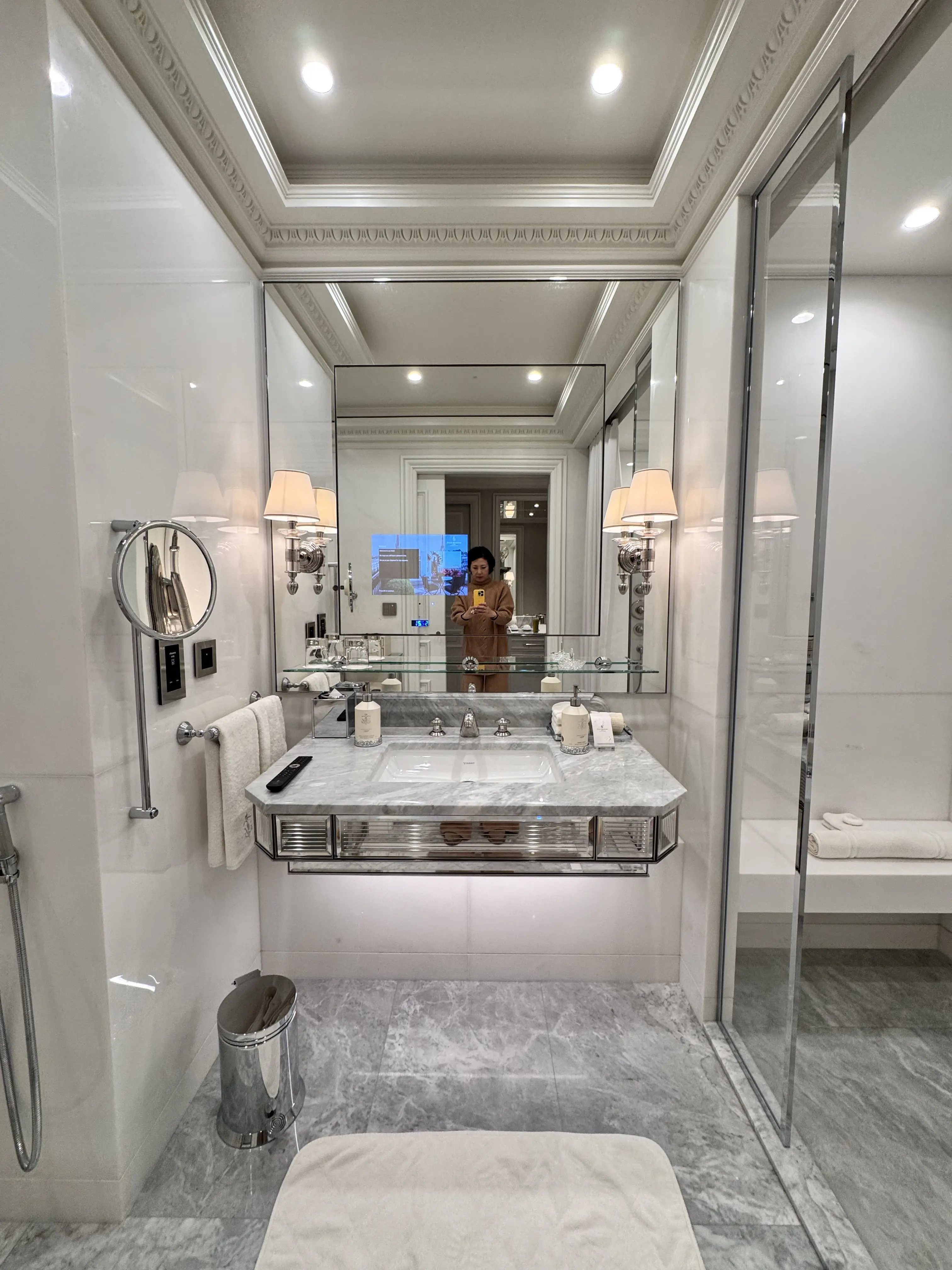 50代が海外旅に泊まりたいフランスパリのラグジャリーホテルと上品コーデ♡_1_10-2