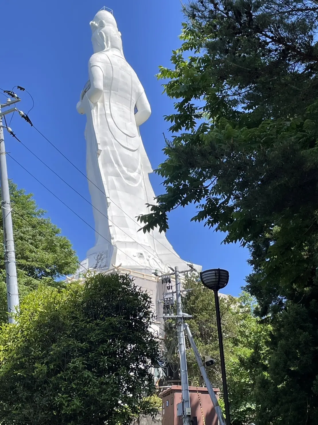 釜石大観音さまの後ろ姿