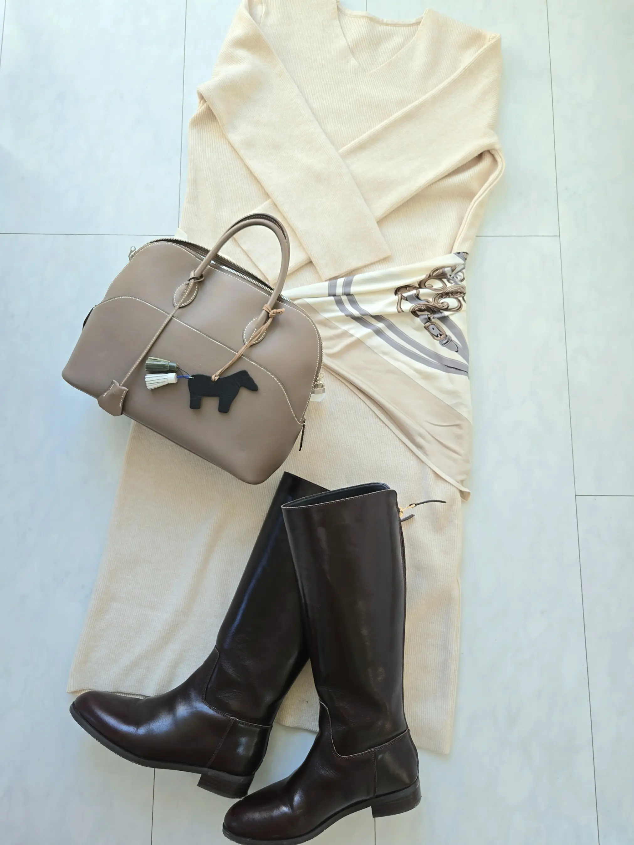  午年に選びたい馬具柄スカーフと乗馬風ブーツ_1_8