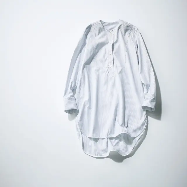 ■専用■美品 チノ 3,8万 ノーカラーブラウス CINOH スタンドカラー 美品 チノ 3,8万 ロング丈ノーカラーブラウス CINOH スタンドカラー