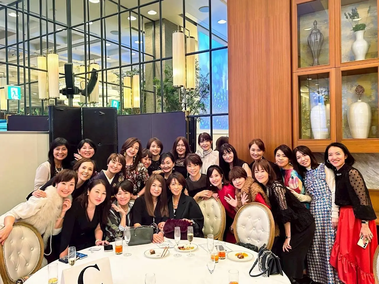 ブラックコーデで、【ソワレ・ドゥ・エクラ】へ_1_23