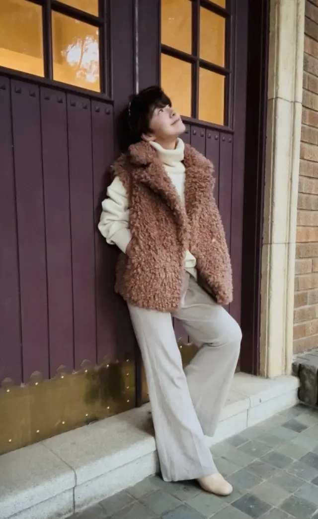 駒場公園の文壇カフェとイチョウ舞い散る銀杏並木_1_12