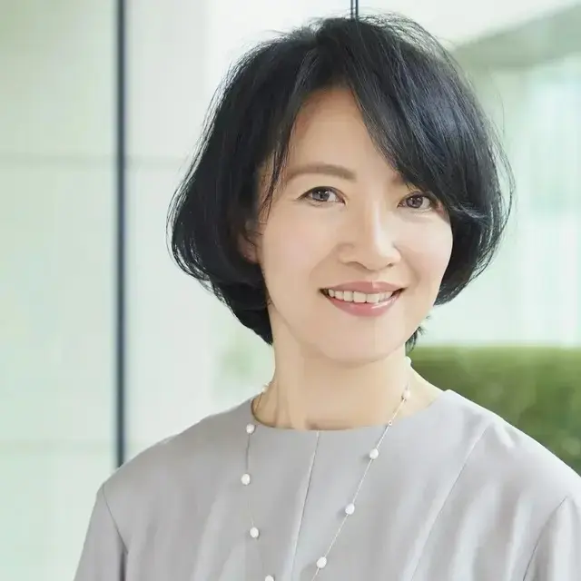 涼やかでおしゃれ！50代が若々しく見える「夏のショートヘア」50選