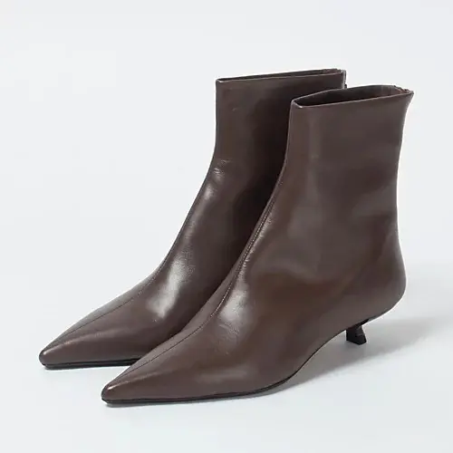 エレガントに決めたい！ ＞＞ JVAMのショートブーツ