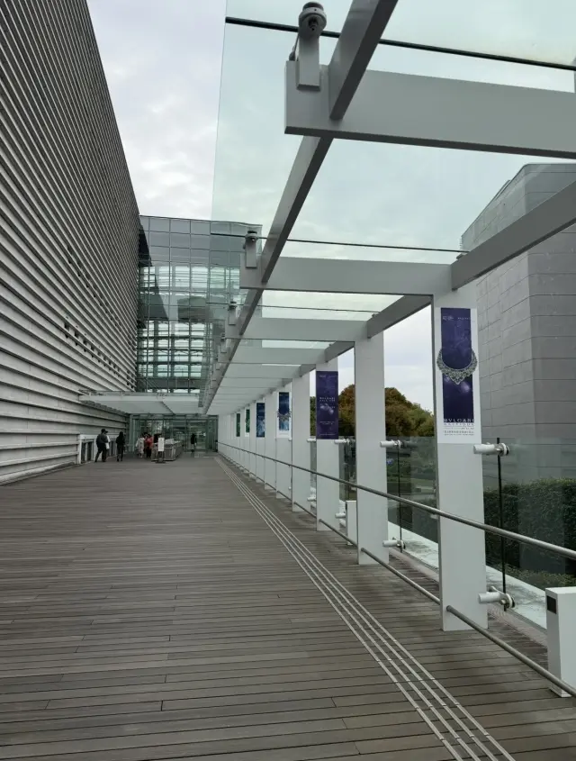 美術館に映画に芸術を楽しむ秋、乃木坂から日本橋へ_1_2