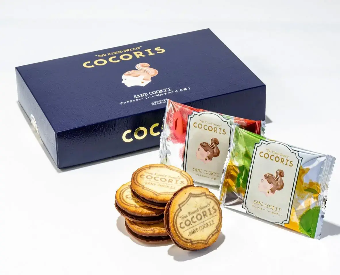 COCORIS（ココリス）の「サンドクッキー ヘーゼルナッツと木苺　6個入」
