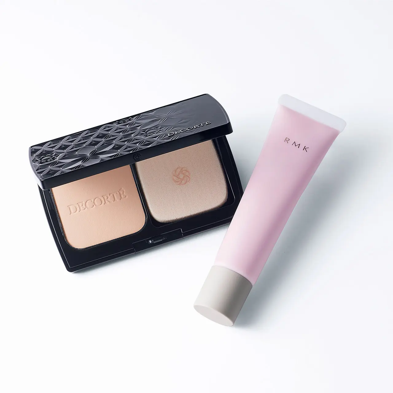 端正なセミマット肌のペアリング