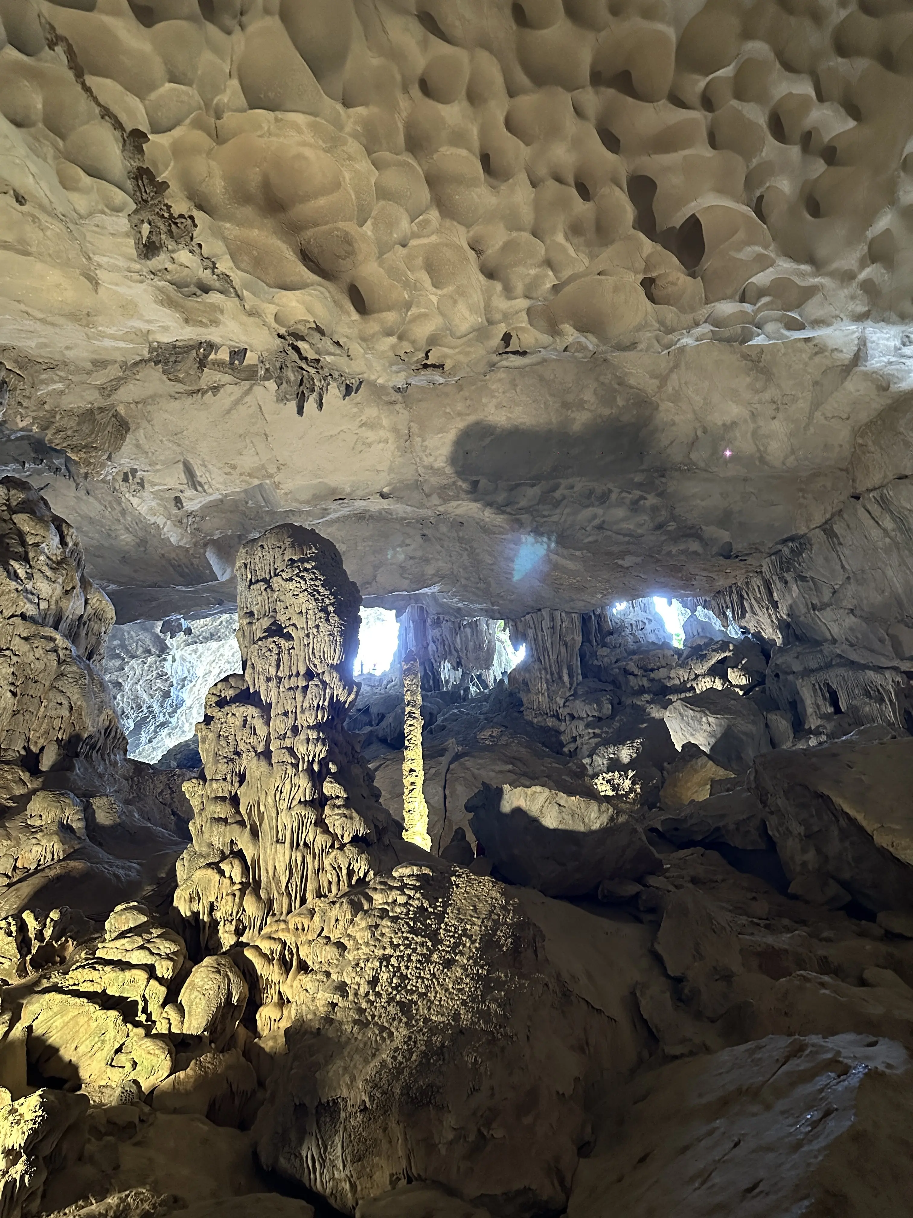 スンソット鍾乳洞